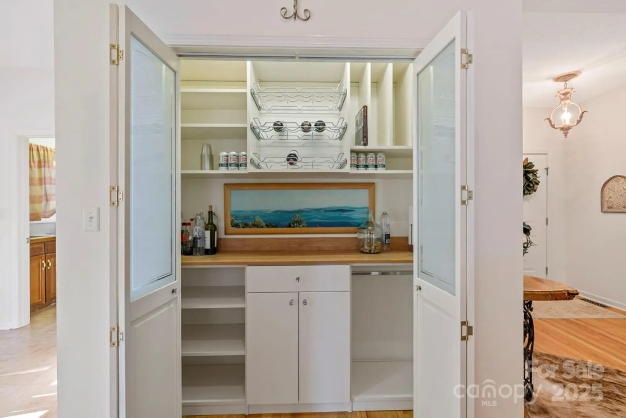 Property Slideshow image 8 of 32 | 24 country meadows ln, Hendersonville, NC, 28792