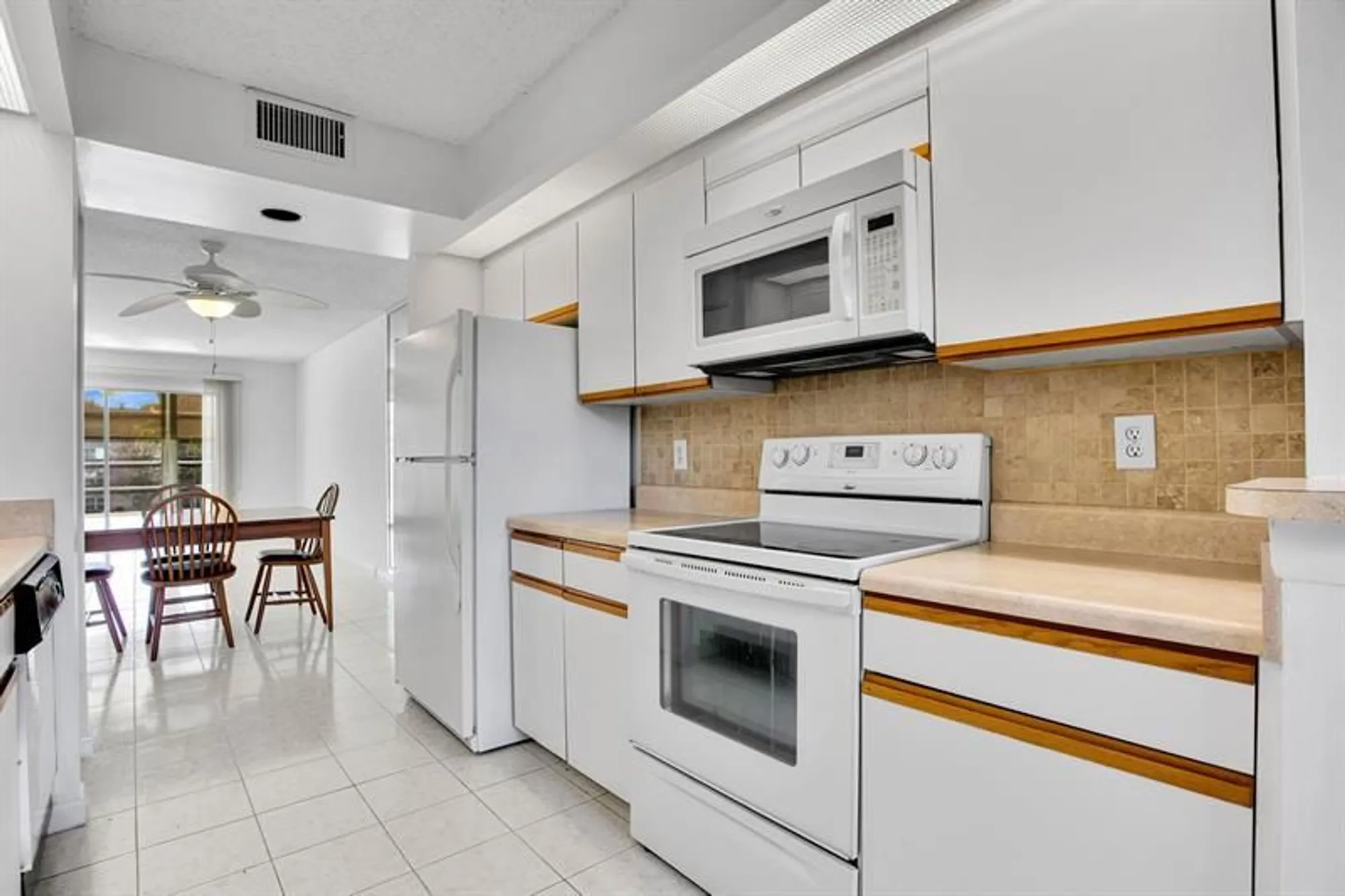 Property Slideshow image 3 of 35 | 1801 eleuthera pt g3, Coconut Creek, FL, 33066