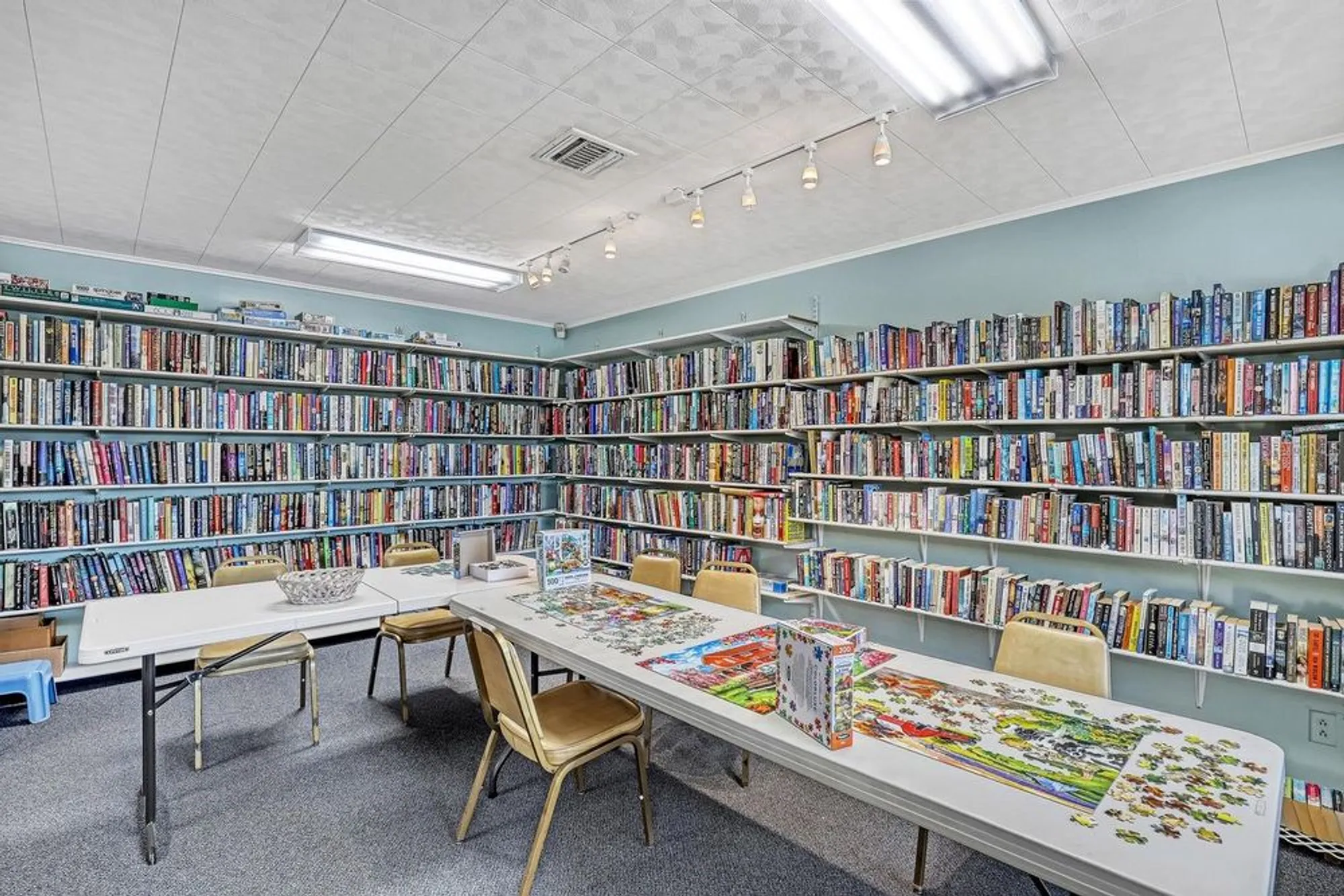 Property Slideshow image 48 of 50 | 2724 garden dr n apt 204, Lake Worth, FL, 33461