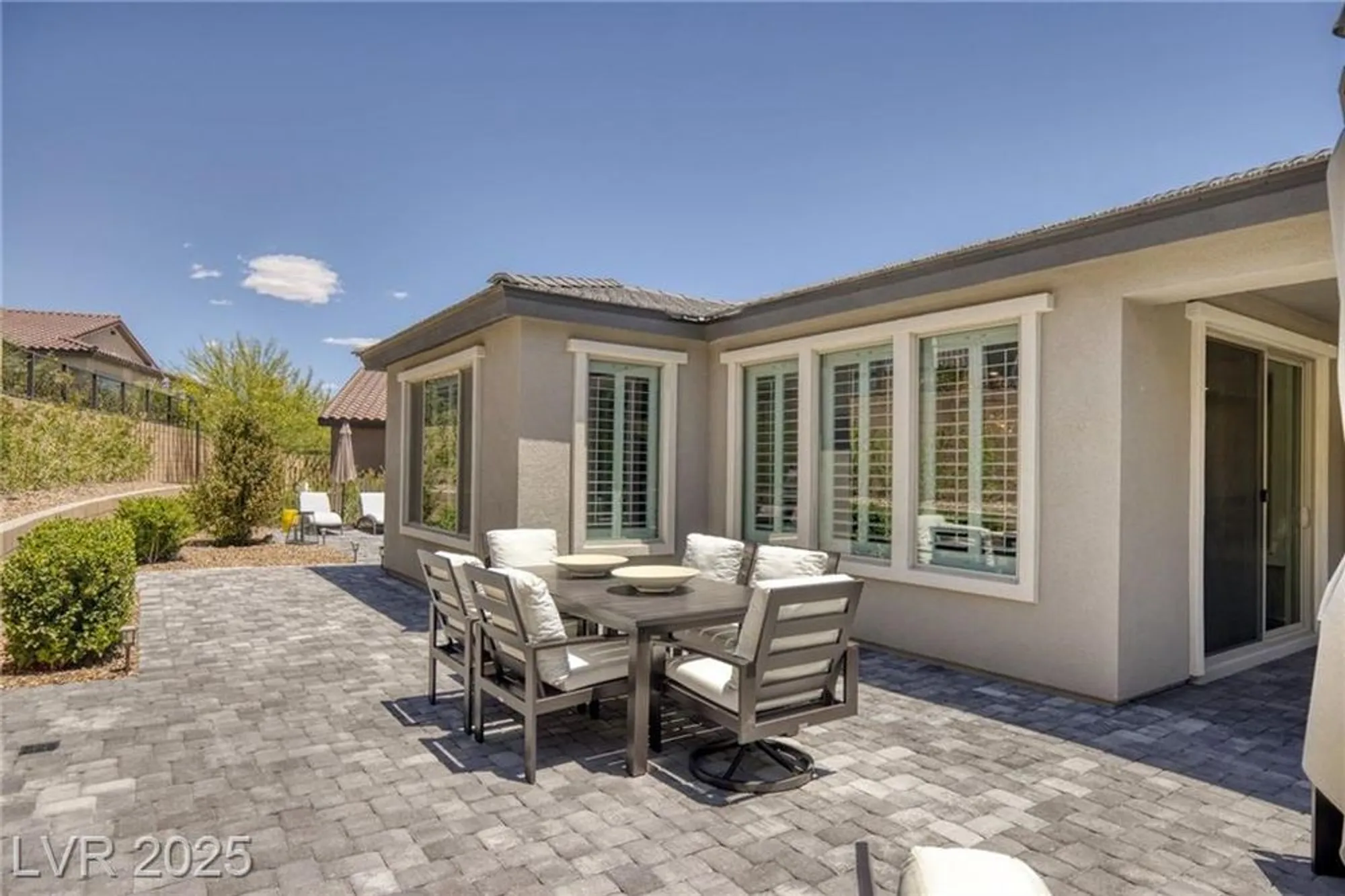Property Slideshow image 24 of 44 | 25 red creek bluff st, Henderson, NV, 89011
