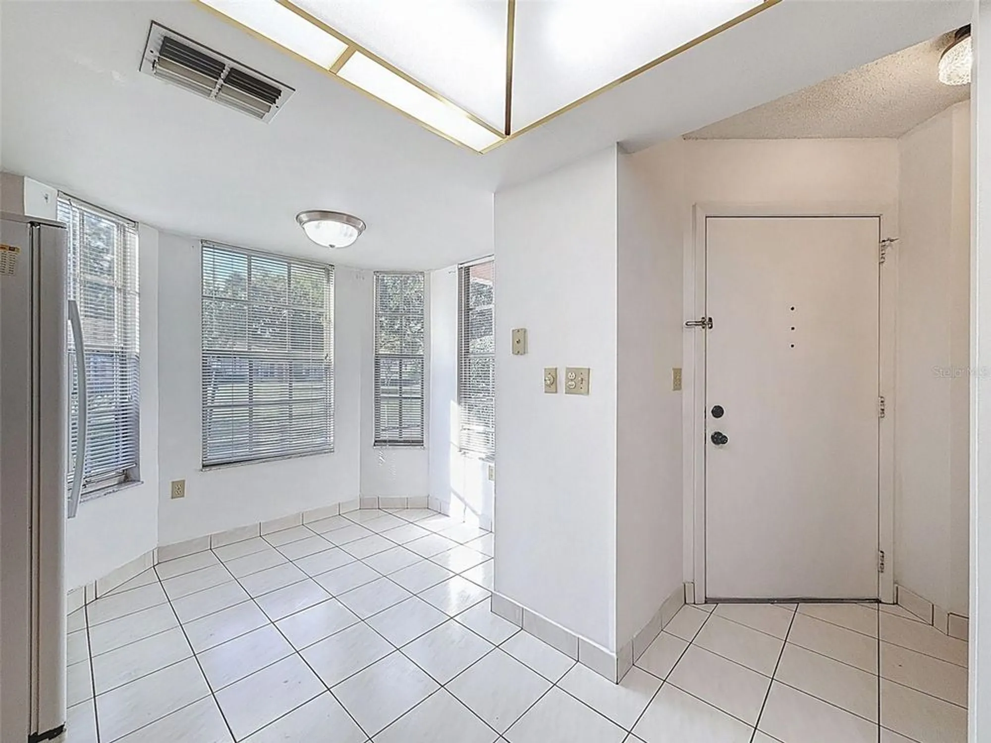 Property Slideshow image 7 of 74 | 11403 versailles ln, Port Richey, FL, 34668