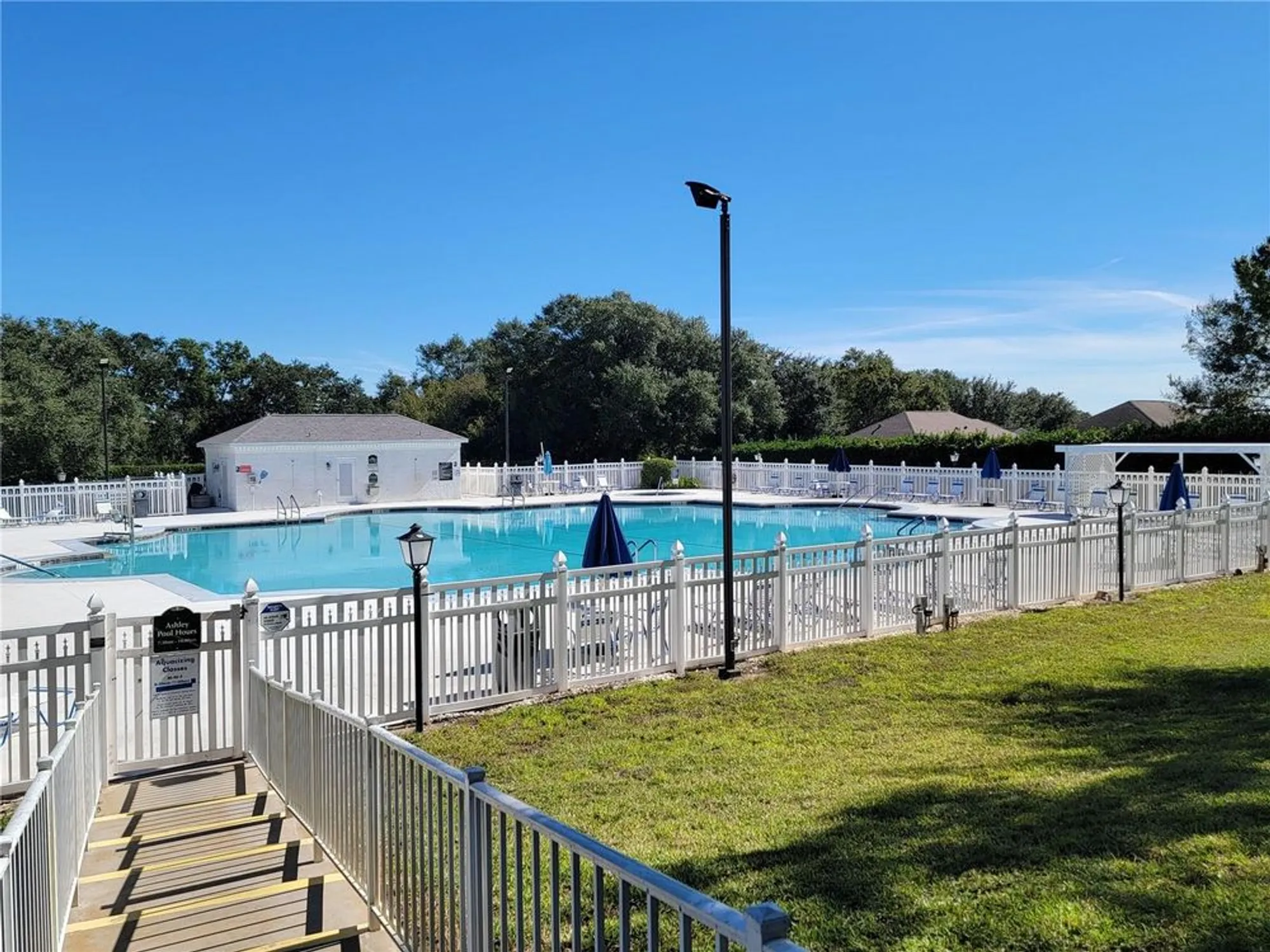 Property Slideshow image 51 of 76 | 4712 belle grv, Leesburg, FL, 34748