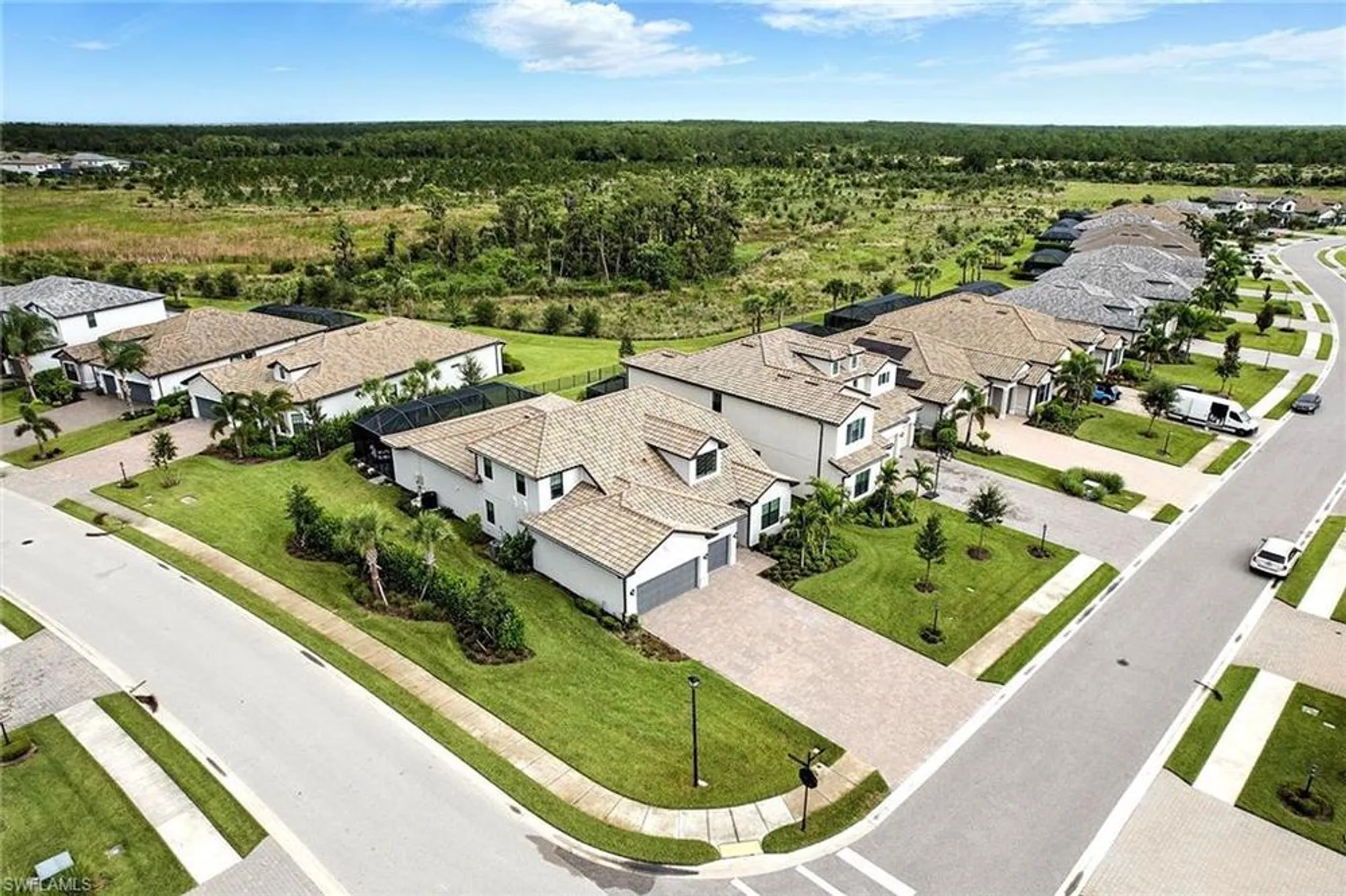 Property Slideshow image 16 of 24 | 17548 kinzie ln, Estero, FL, 33928
