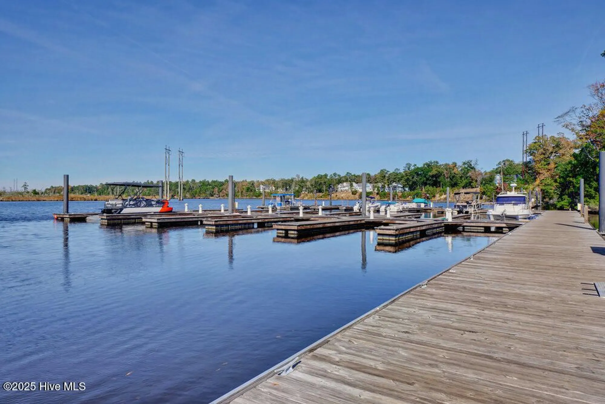 Property Slideshow image 118 of 128 | 3623 white cliffs dr, Castle Hayne, NC, 28429