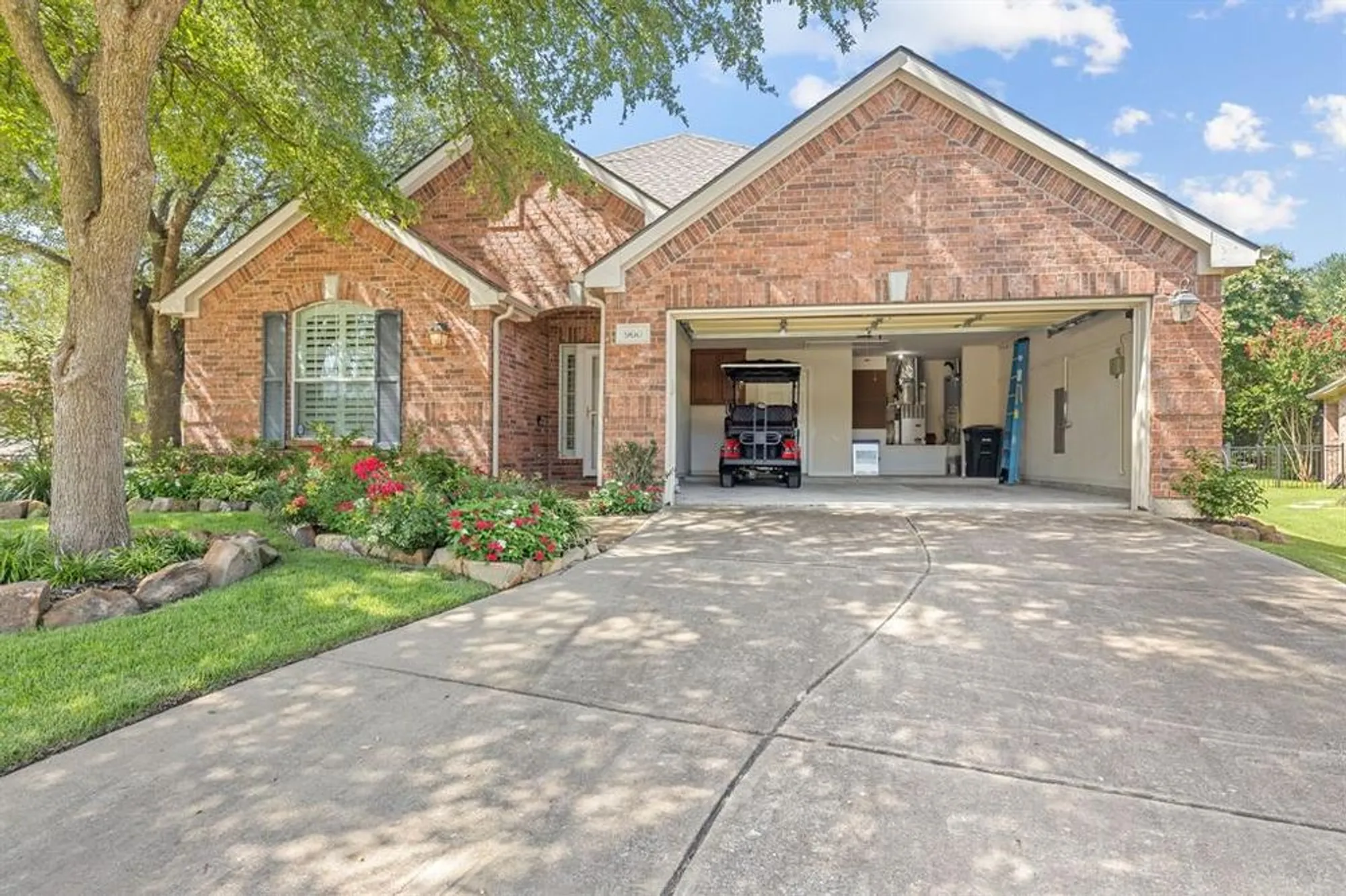 Property Slideshow image 31 of 36 | 900 medinah dr, Fairview, TX, 75069