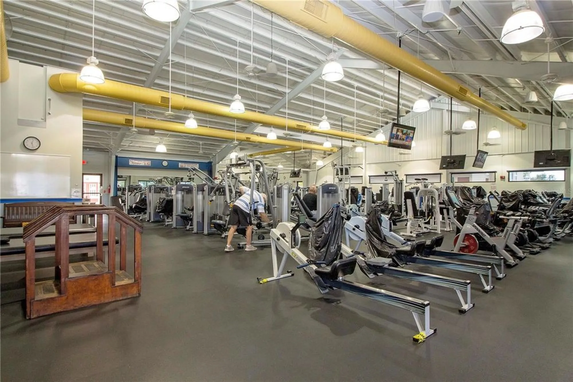 Property Slideshow image 46 of 56 | 1715 danbury dr, Sun City Center, FL, 33573