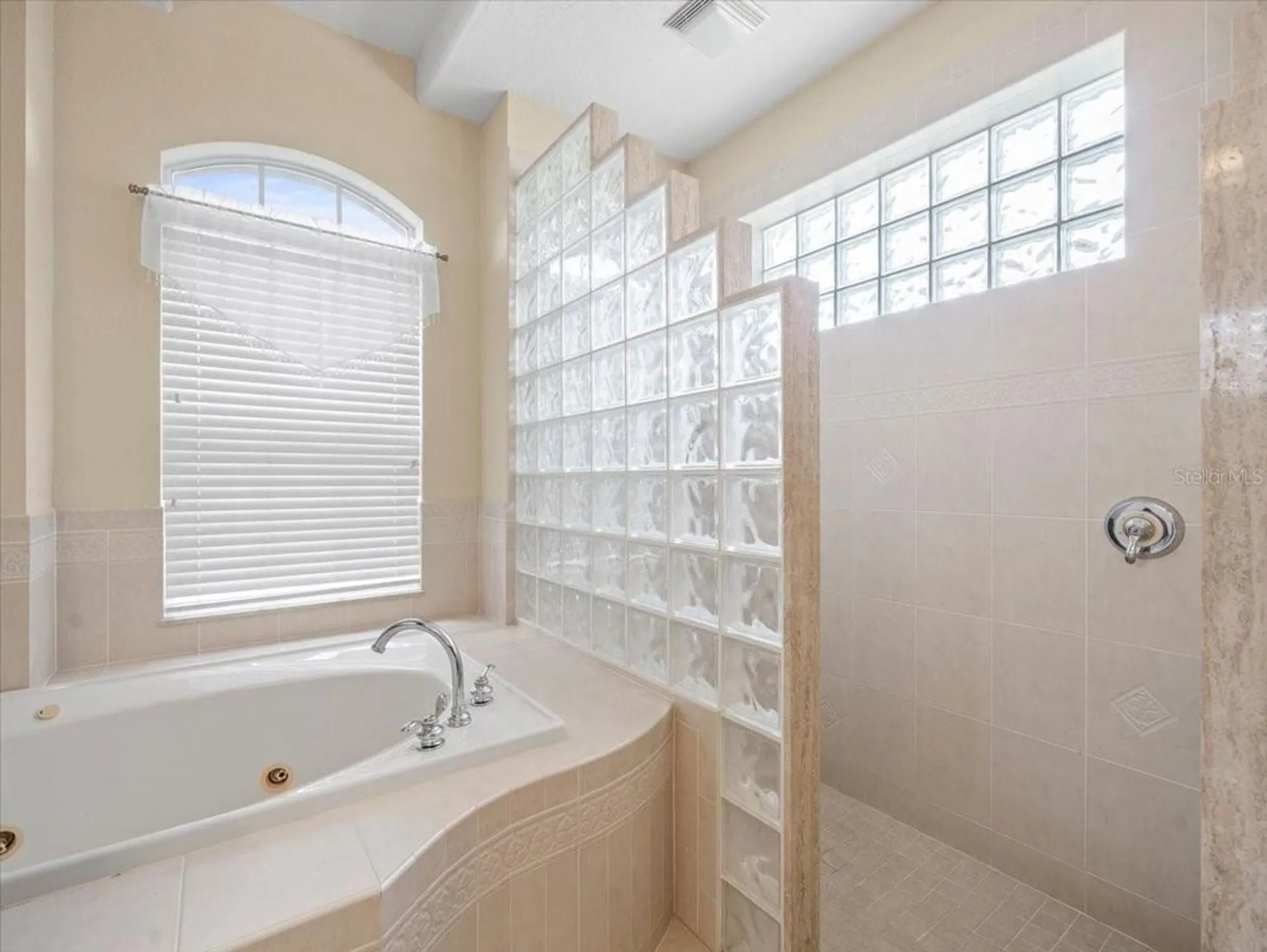 Property Slideshow image 33 of 87 | 9196 mississippi run, Weeki Wachee, FL, 34613