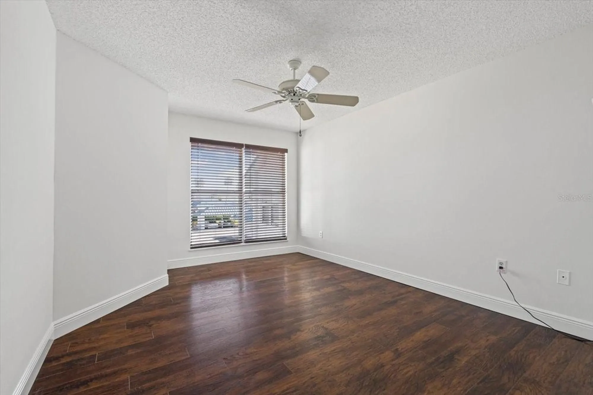 Property Slideshow image 22 of 65 | 970 sandpiper cir # 970, Bradenton, FL, 34209