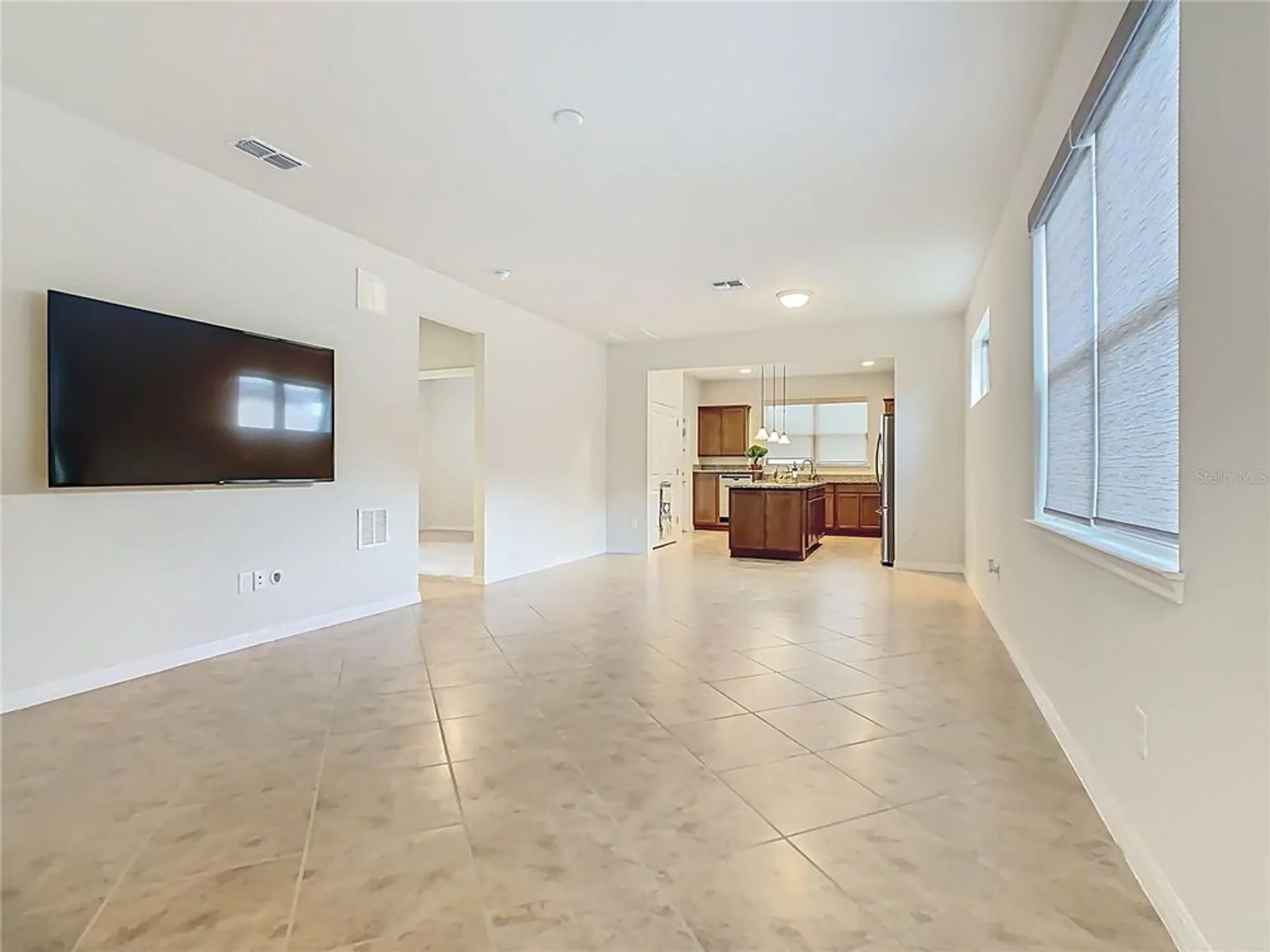 Property Slideshow image 4 of 60 | 210 tomelloso way, Davenport, FL, 33837