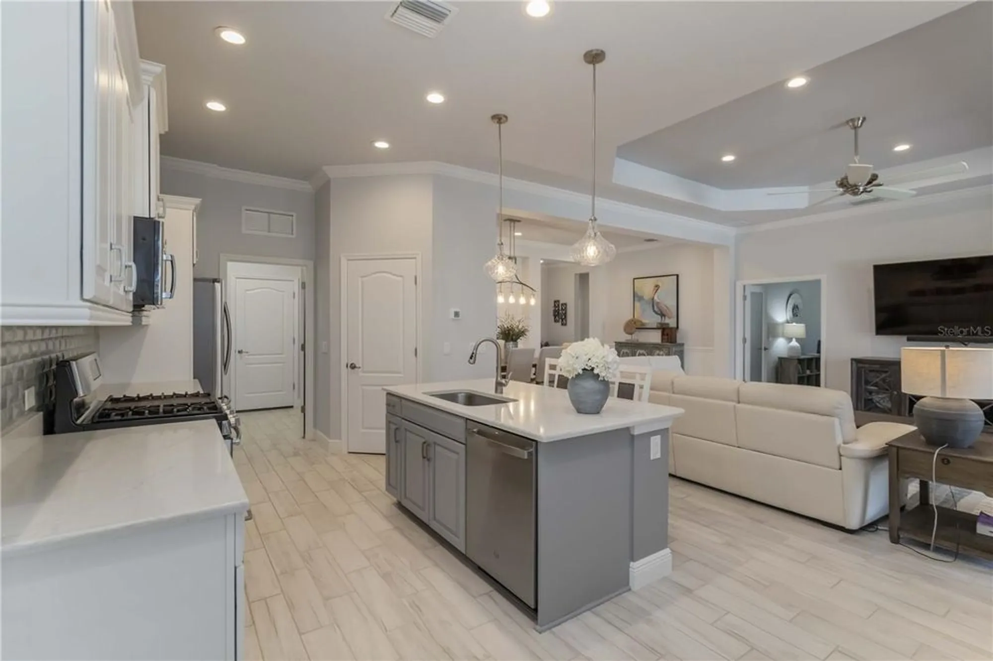 Property Slideshow image 8 of 62 | 26890 weiskopf dr, Englewood, FL, 34223