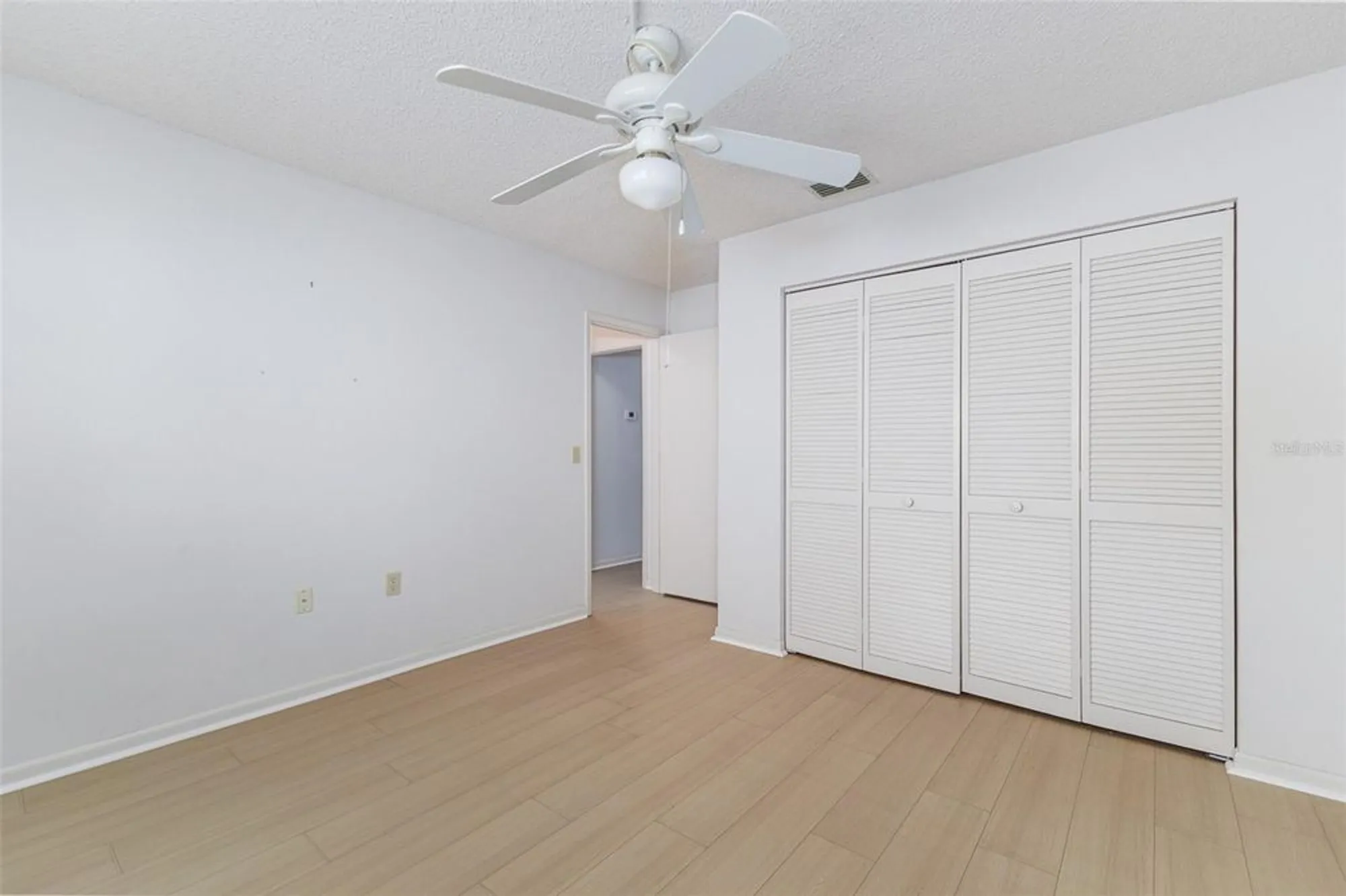 Property Slideshow image 26 of 39 | 4850 squire hollow dr, Lakeland, FL, 33811