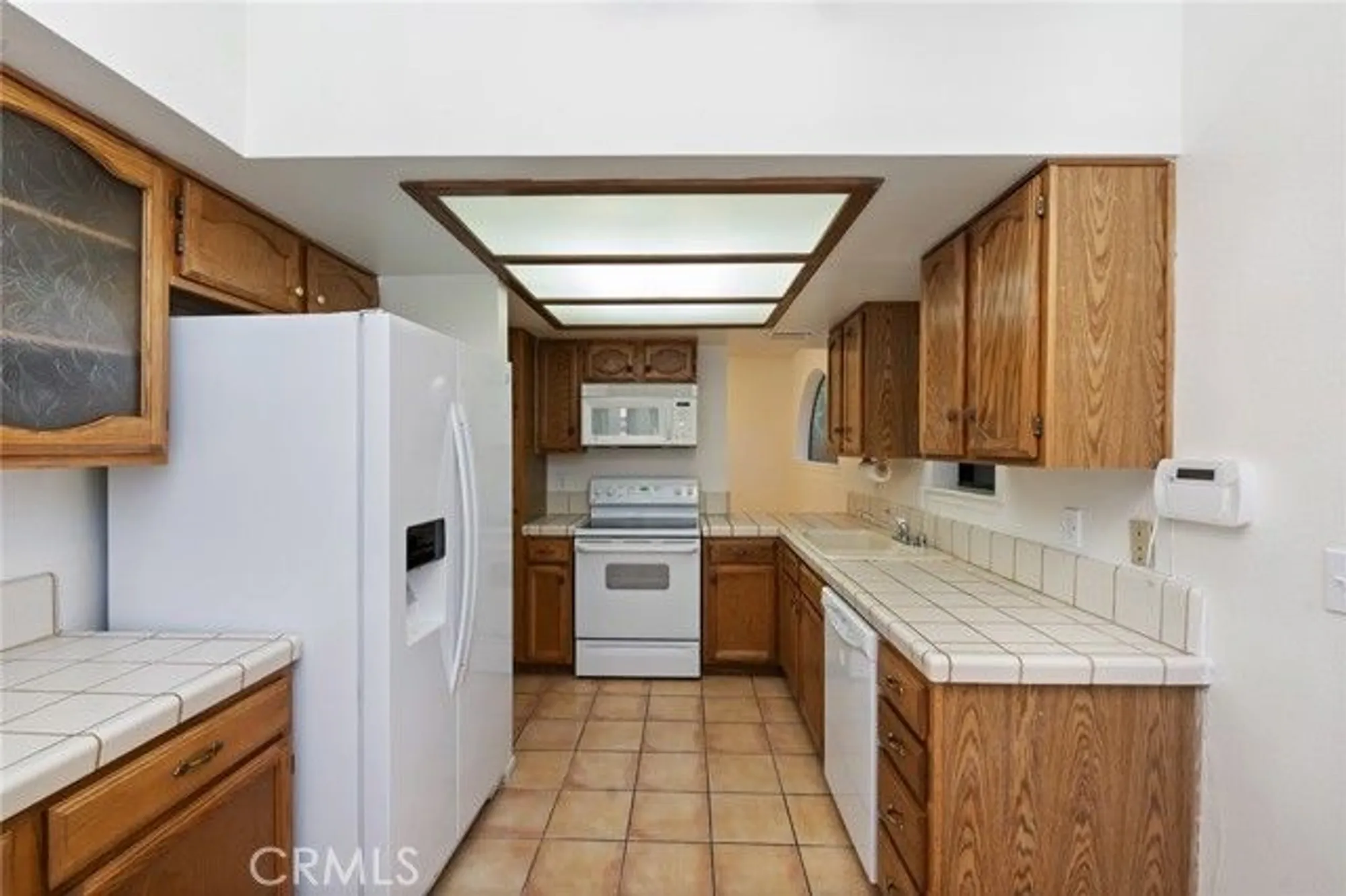 Property Slideshow image 8 of 24 | 19229 pine way, Apple Valley, CA, 92308