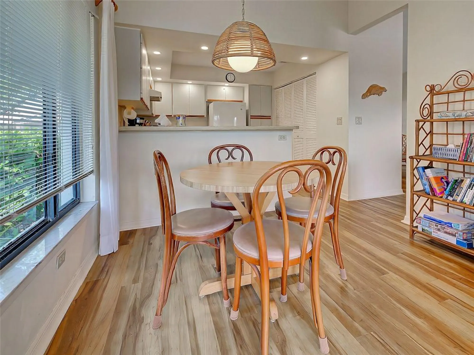 Property Slideshow image 26 of 74 | 220 southampton dr 325, Venice, FL, 34293