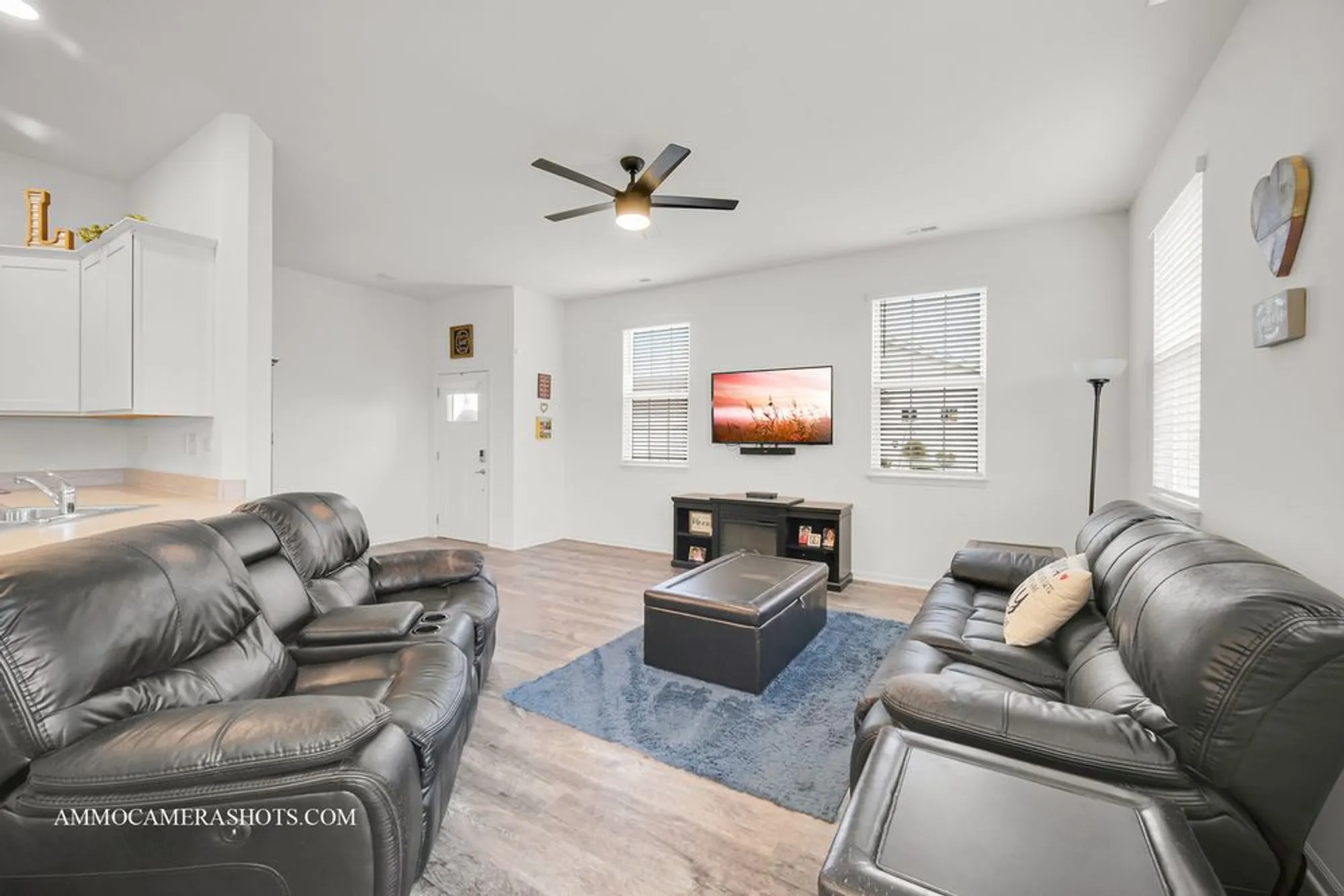 Property Slideshow image 14 of 29 | 1108 crestview ln # 1354, Pingree Grove, IL, 60140