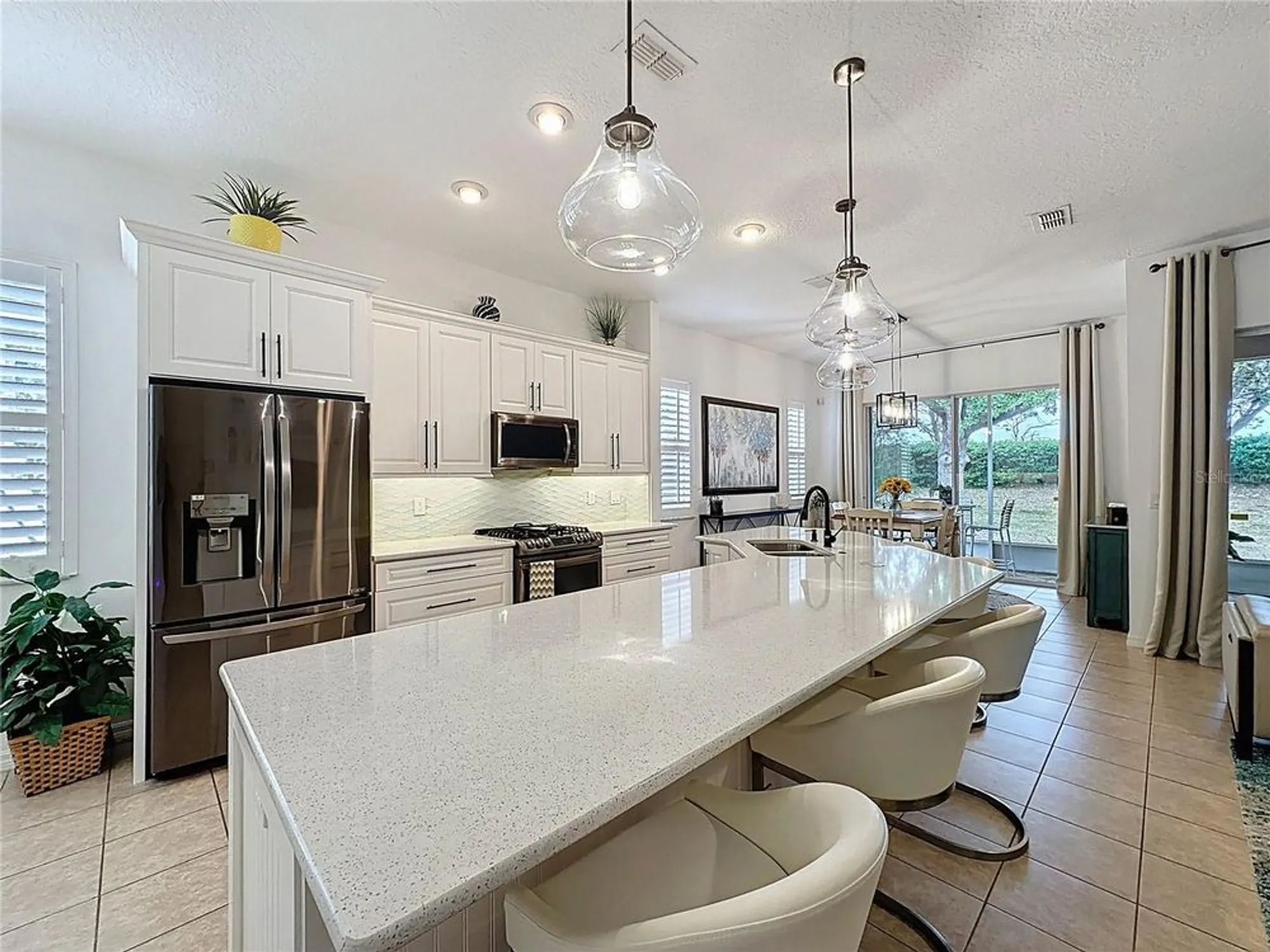 Property Slideshow image 15 of 78 | 135 crepe myrtle dr, Groveland, FL, 34736