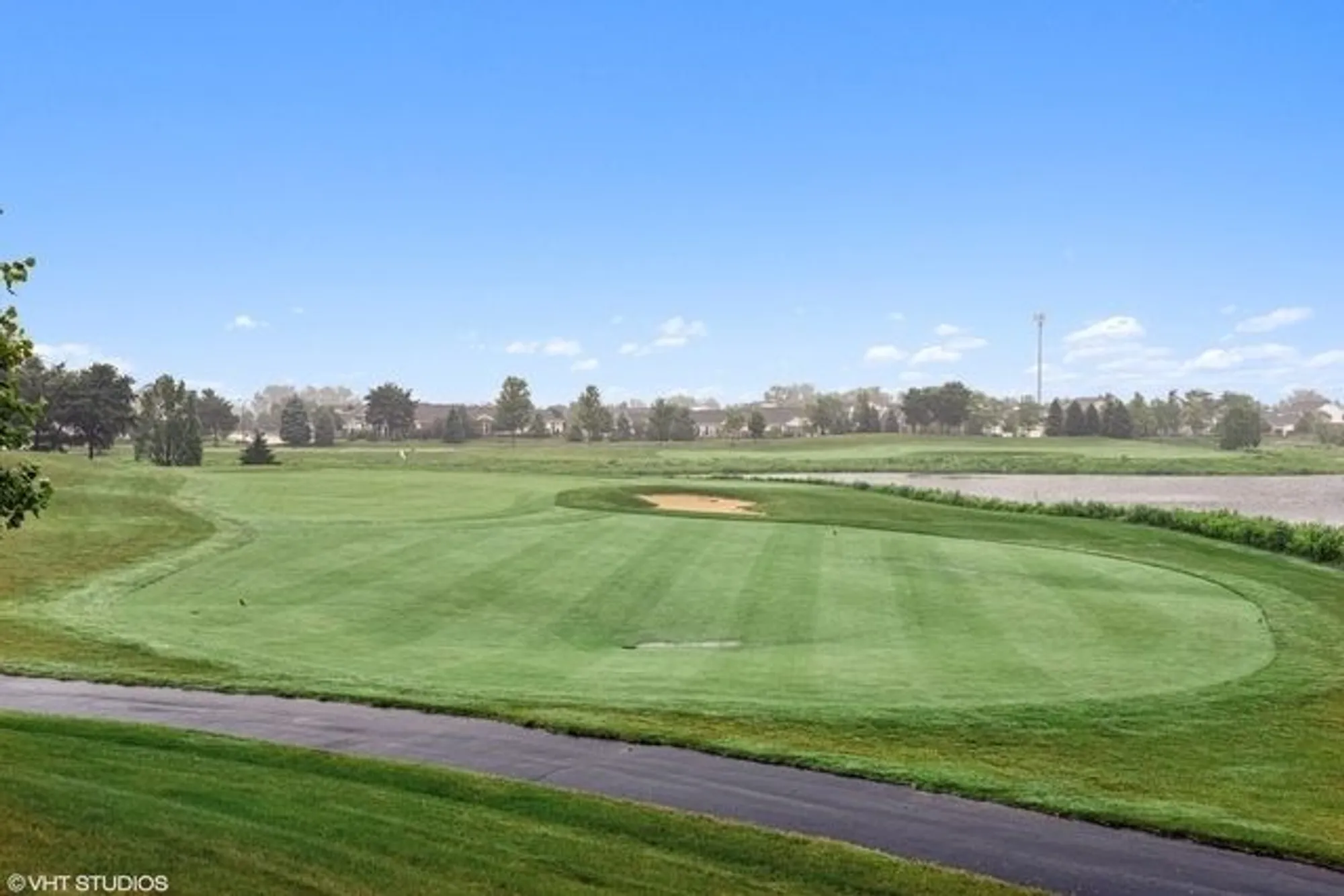 Property Slideshow image 16 of 19 | 2627 foxglove st, Naperville, IL, 60564