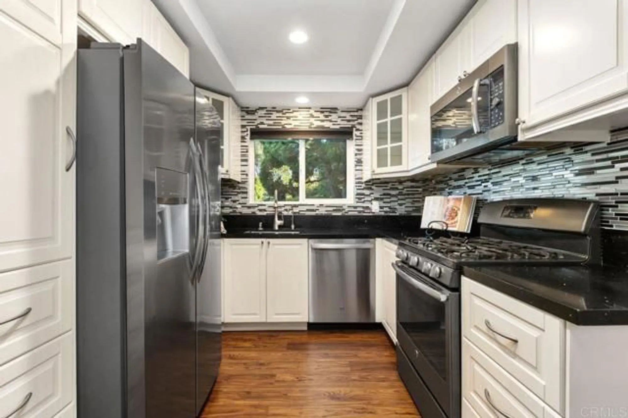 Property Slideshow image 12 of 37 | 4369 dowitcher way, Oceanside, CA, 92057