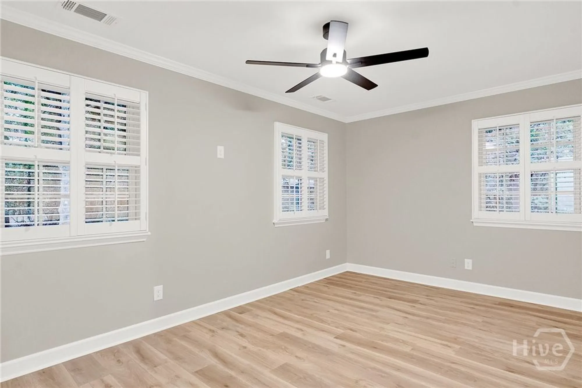 Property Slideshow image 27 of 54 | 5 fletcher ln, Savannah, GA, 31411