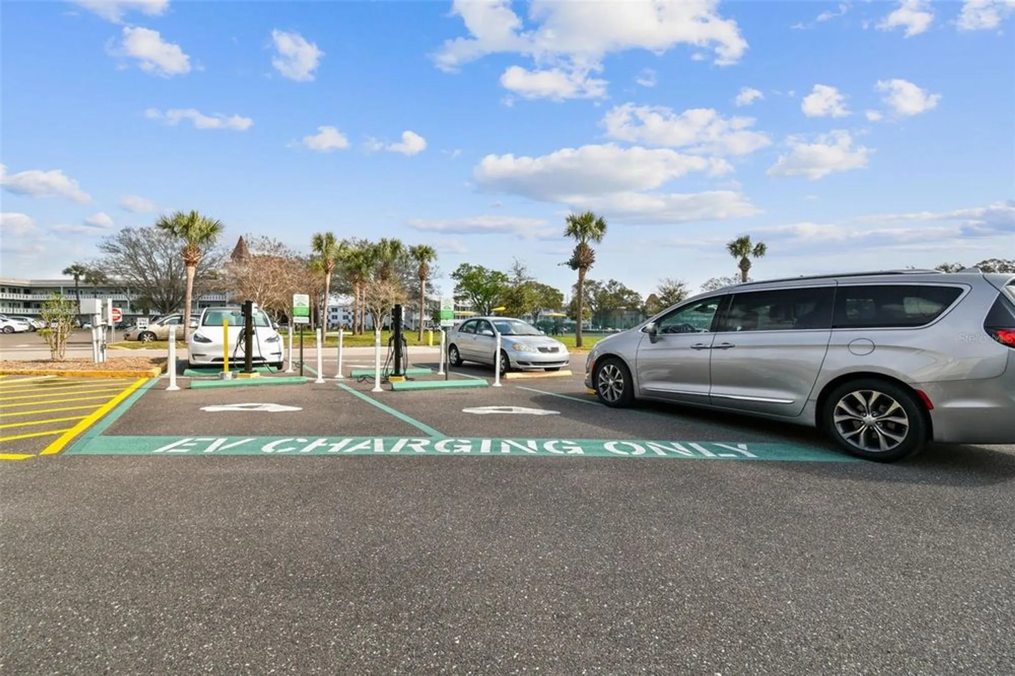 Property Slideshow image 67 of 73 | 2466 ecuadorian way apt 6, Clearwater, FL, 33763