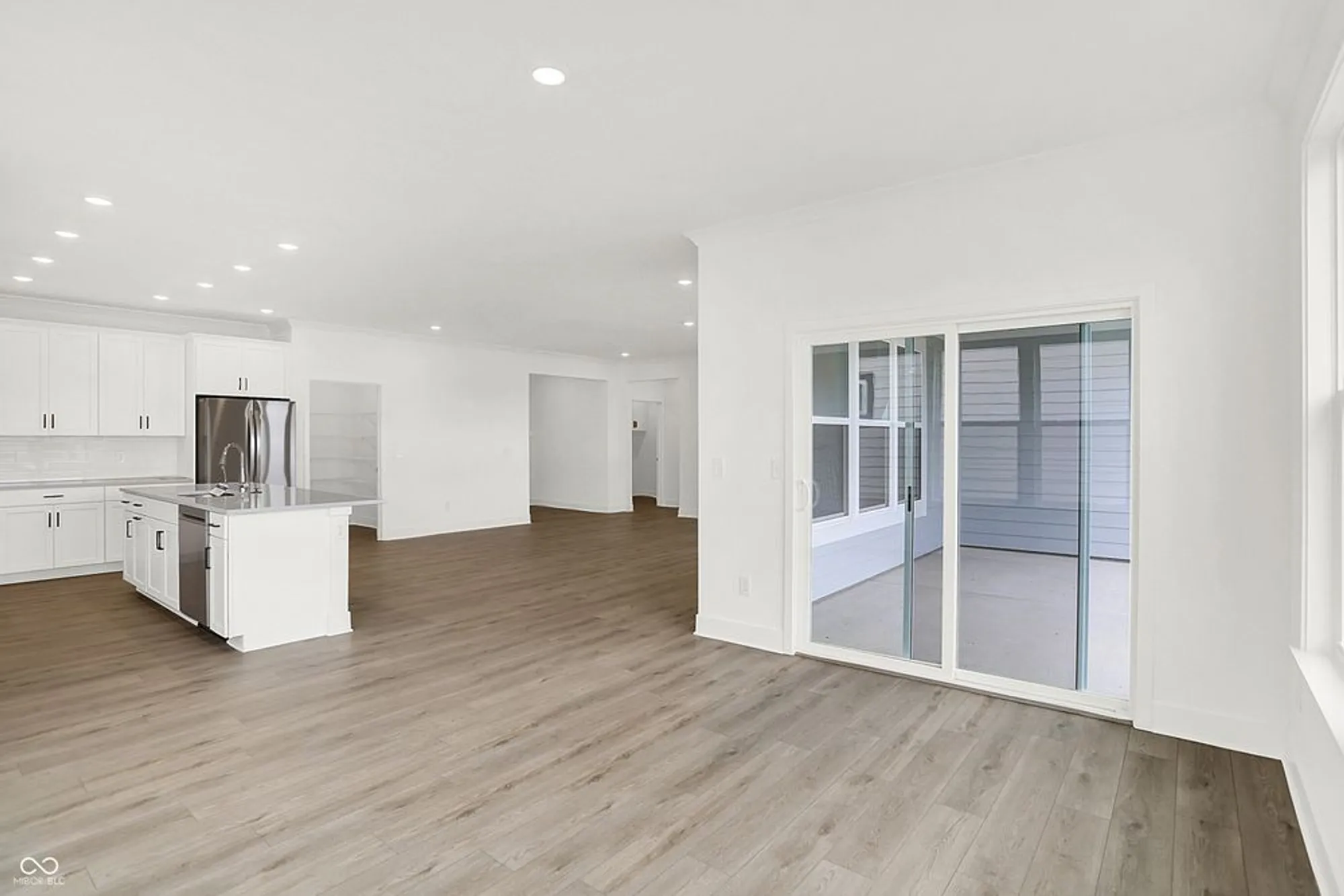 Property Slideshow image 21 of 46 | 5062 foxley park ln, Avon, IN, 46123