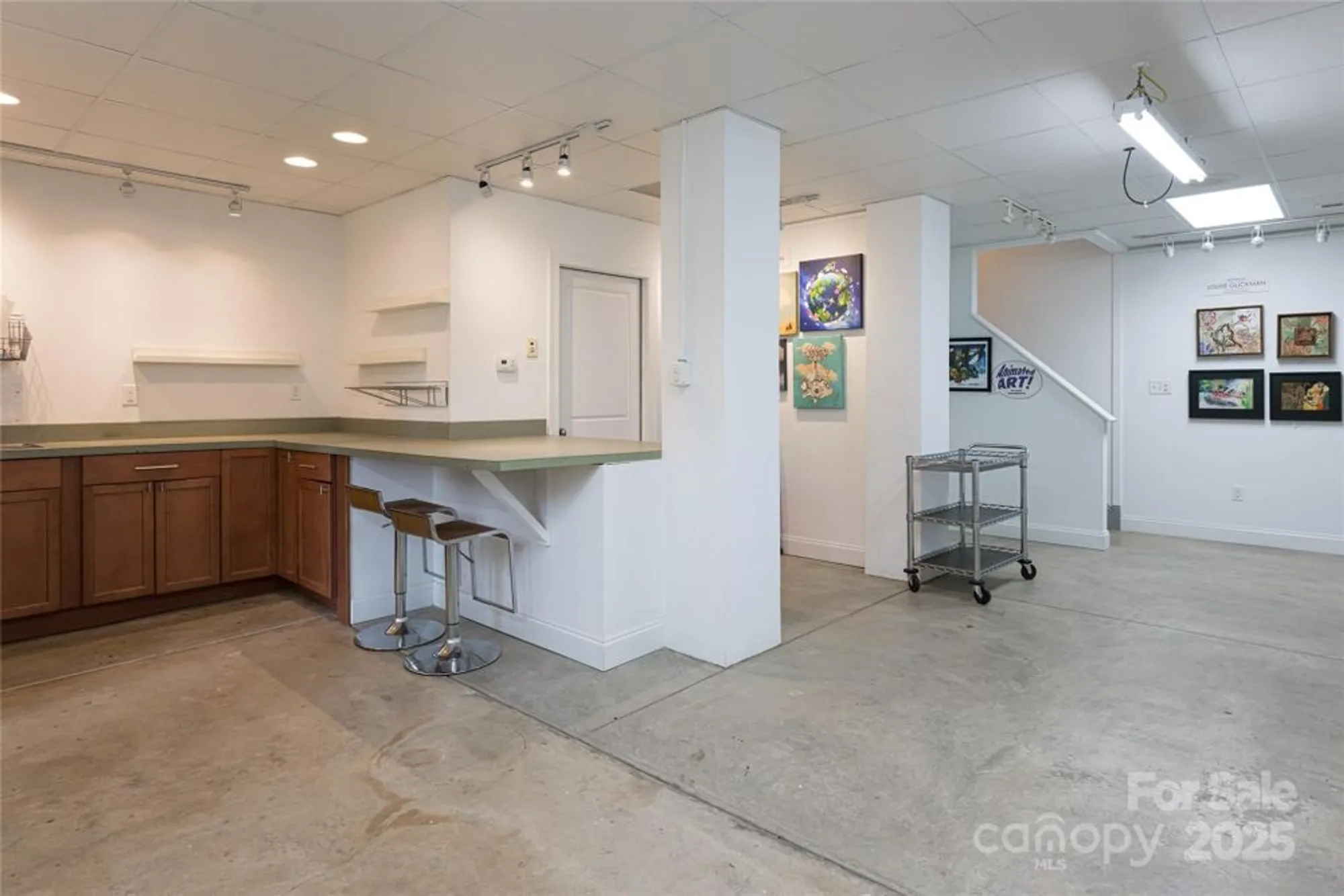 Property Slideshow image 33 of 46 | 7 white palmer ct, Biltmore Lake, NC, 28715