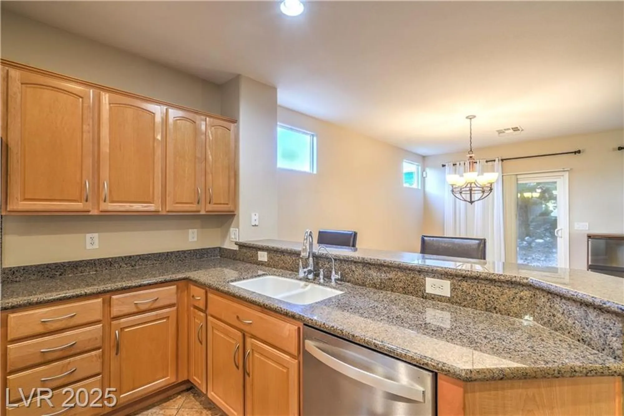 Property Slideshow image 11 of 52 | 2148 shadow canyon dr, Henderson, NV, 89044