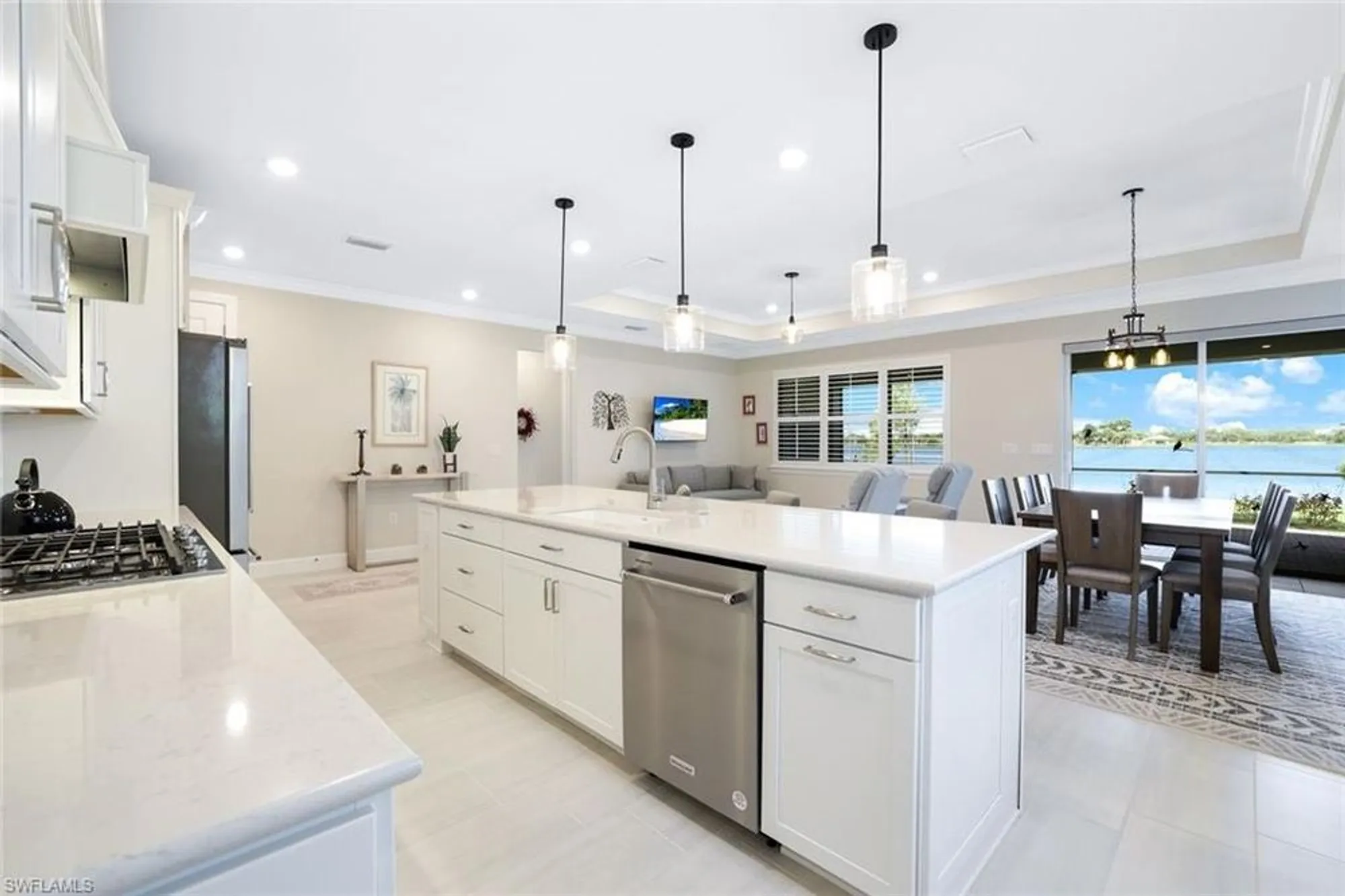 Property Slideshow image 15 of 32 | 17563 winding oak ln, North Fort Myers, FL, 33917