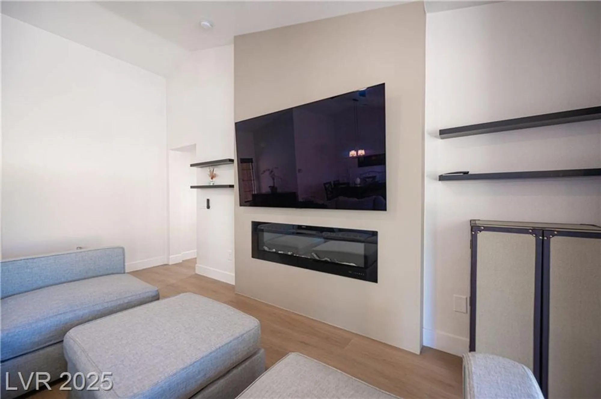 Property Slideshow image 20 of 72 | 2548 tumble brook dr, Las Vegas, NV, 89134