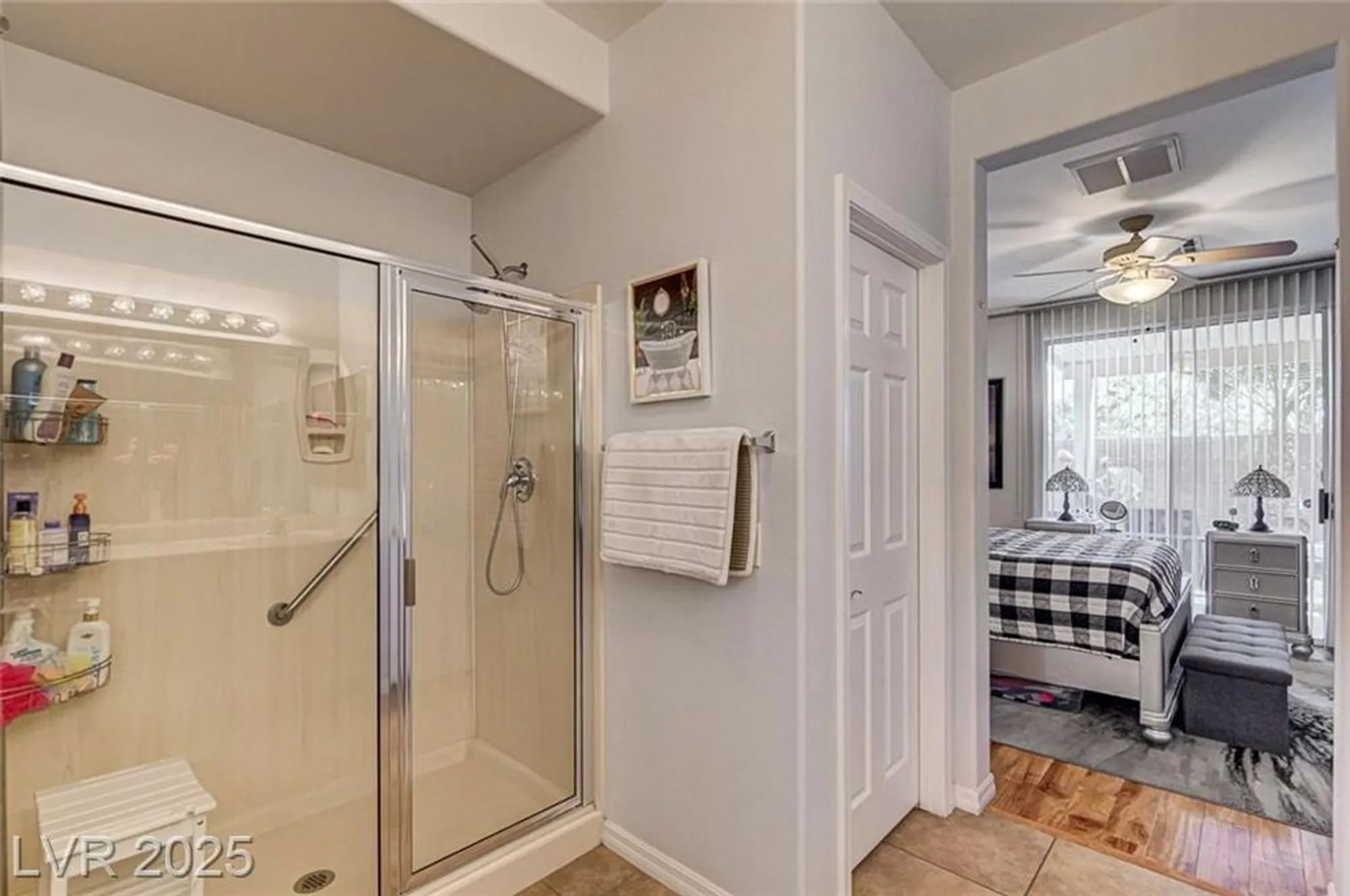 Property Slideshow image 29 of 41 | 10393 abisso dr, Las Vegas, NV, 89135