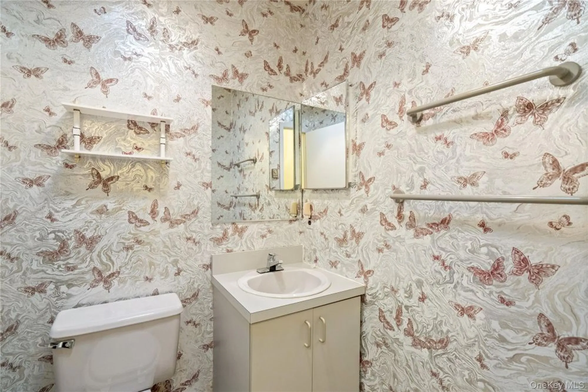 Property Slideshow image 16 of 36 | 77 revere dr, Sayville, NY, 11782