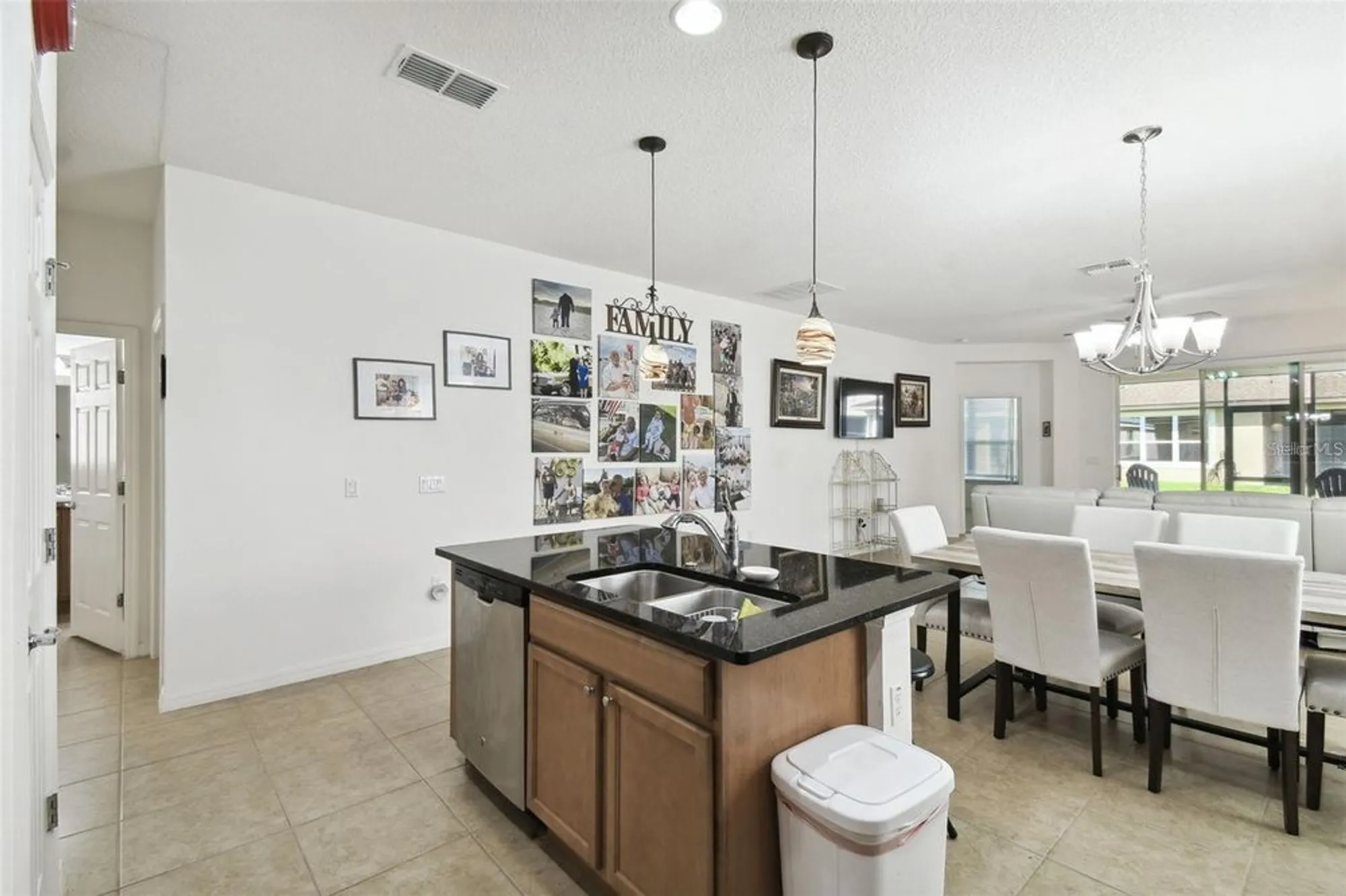 Property Slideshow image 9 of 44 | 1294 harbor ridge dr, Kissimmee, FL, 34759