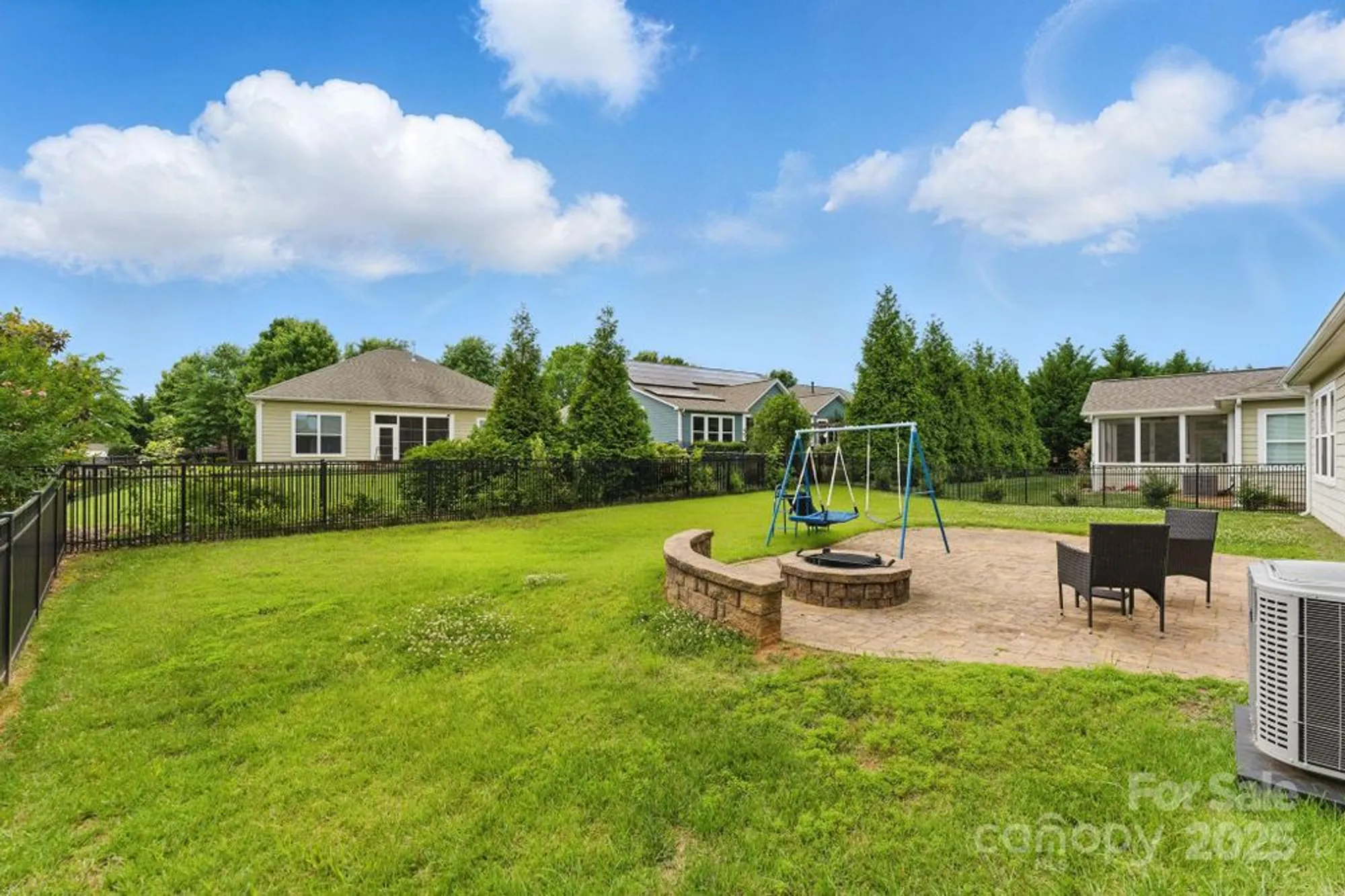 Property Slideshow image 34 of 39 | 8830 artesa mill ln, Charlotte, NC, 28214