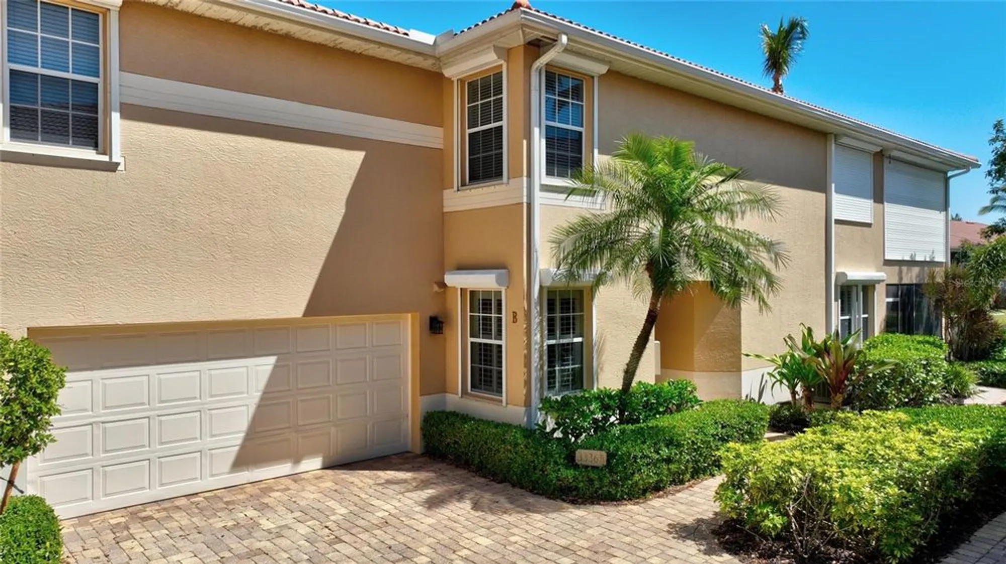 Property Slideshow image 3 of 31 | 3336 sunset key cir b, Punta Gorda, FL, 33955