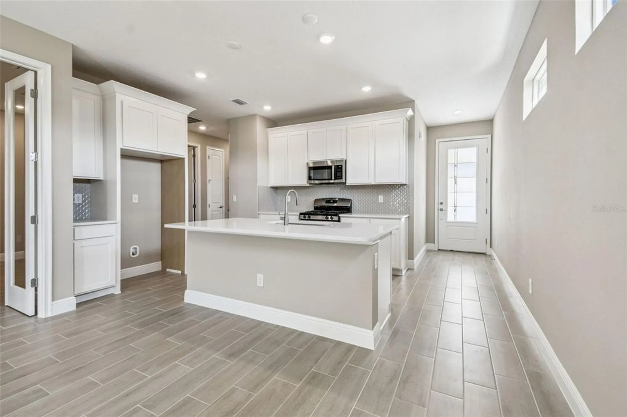 Property Slideshow image 7 of 12 | 3766 nandina cir, Sun City Center, FL, 33573