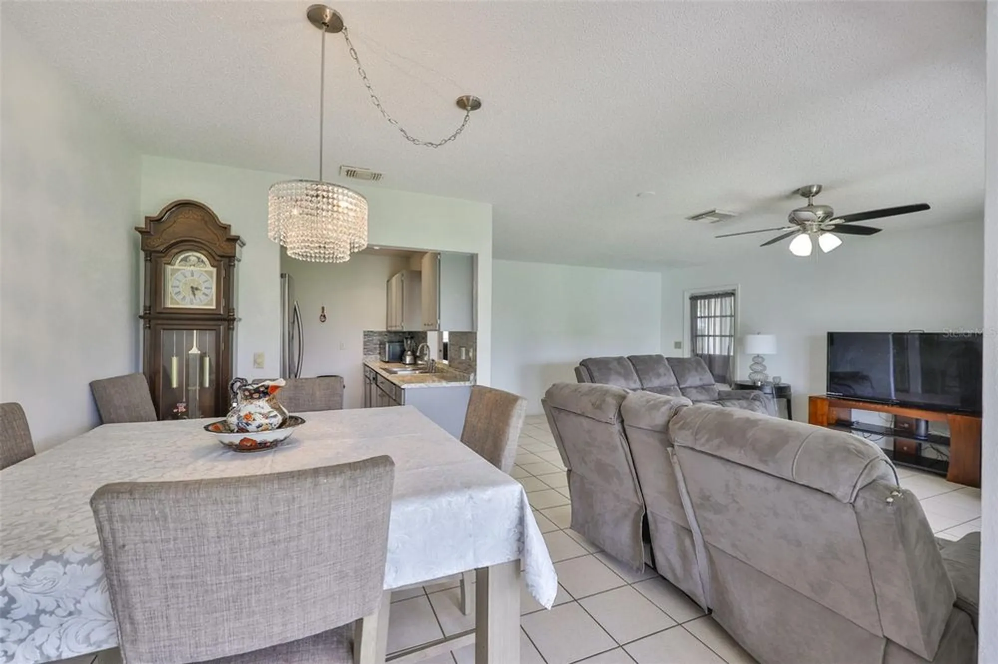 Property Slideshow image 23 of 64 | 2347 gainesborough loop # 2347, Sun City Center, FL, 33573