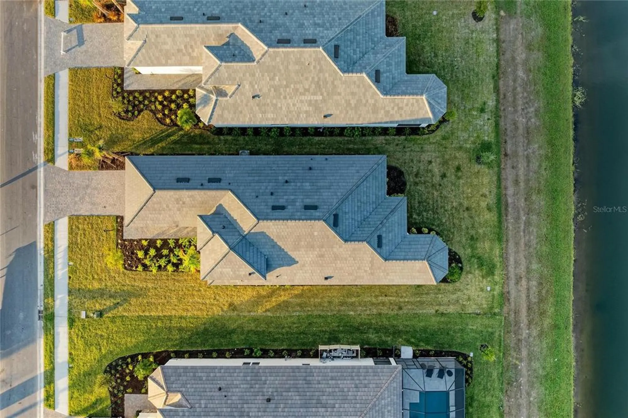 Property Slideshow image 9 of 72 | 3303 vicenza ct, Lakewood Ranch, FL, 34211