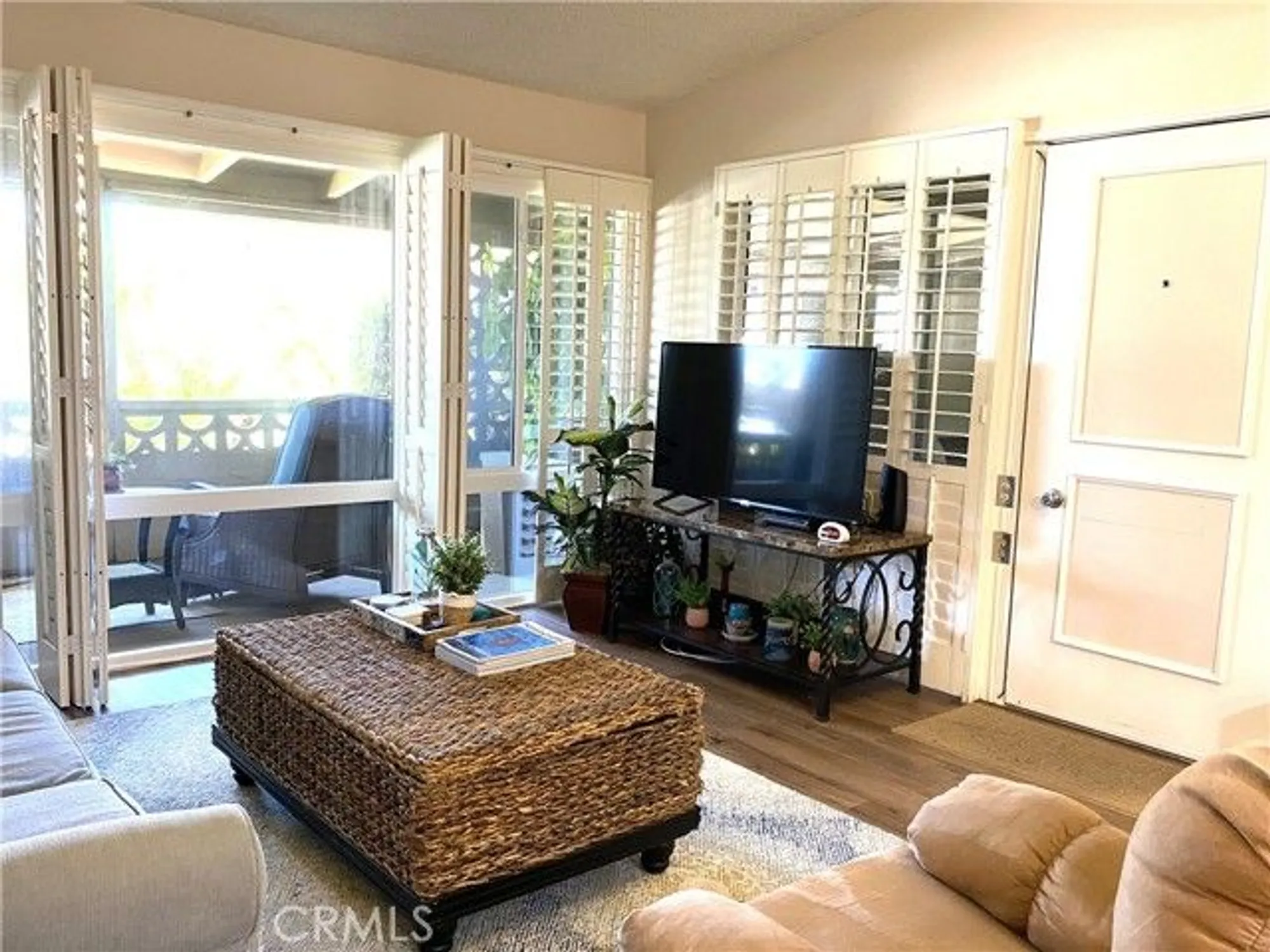 Property Slideshow image 11 of 30 | 13380 danbury ln # m6-130d, Seal Beach, CA, 90740