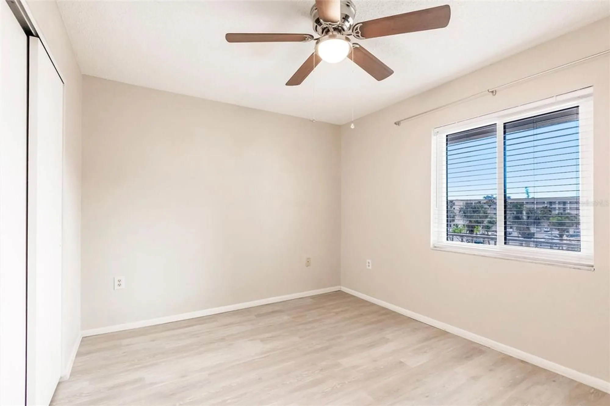 Property Slideshow image 22 of 64 | 3635 lake bayshore dr j-410, Bradenton, FL, 34205