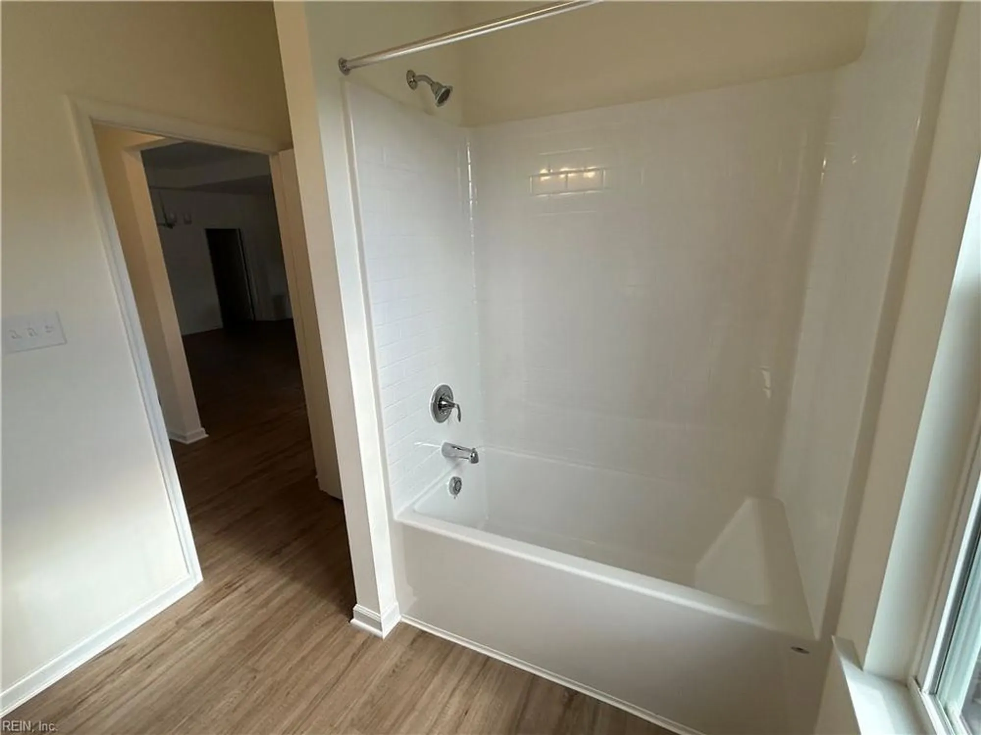 Property Slideshow image 22 of 41 | 222 richmond ave # 20-1, Smithfield, VA, 23430