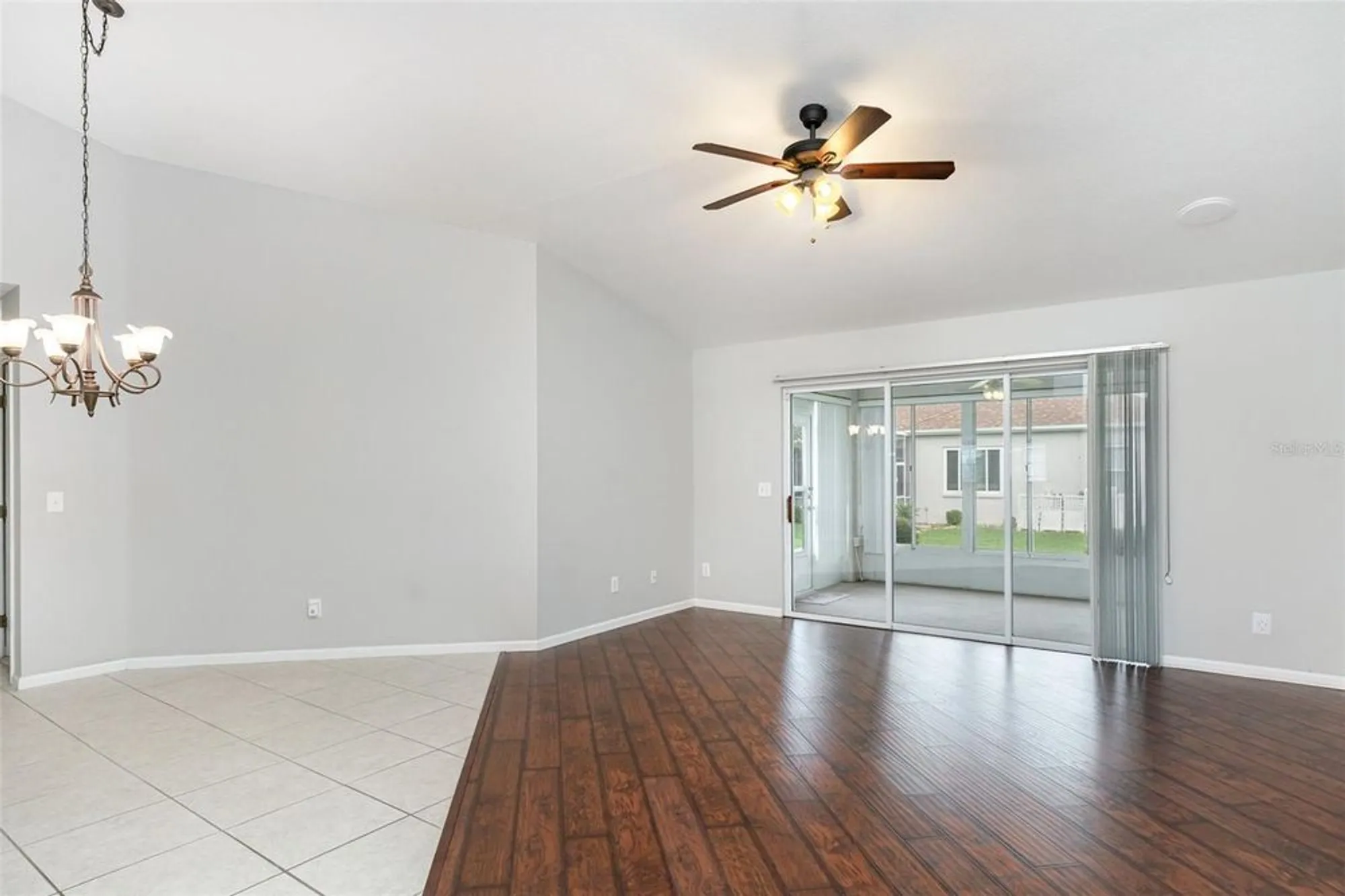 Property Slideshow image 6 of 26 | 5519 nw 25th loop, Ocala, FL, 34482