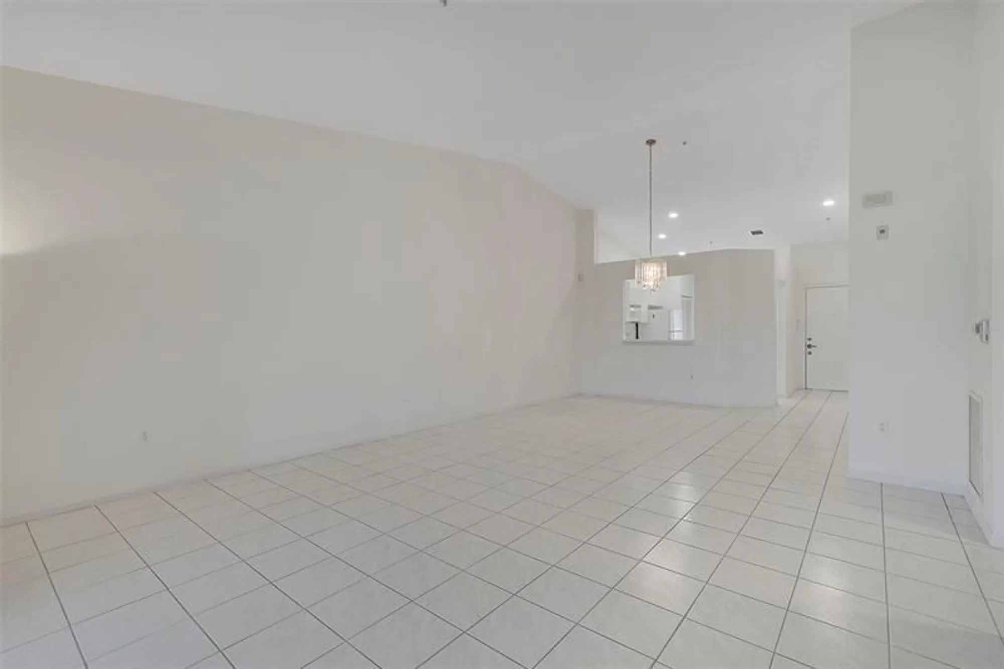 Property Slideshow image 19 of 36 | 5876 regal glen dr 201, Boynton Beach, FL, 33437