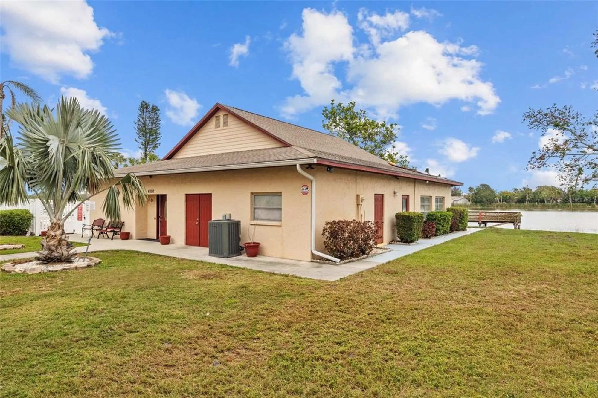 Property Slideshow image 27 of 45 | 4126 heron way b113, Bradenton, FL, 34205