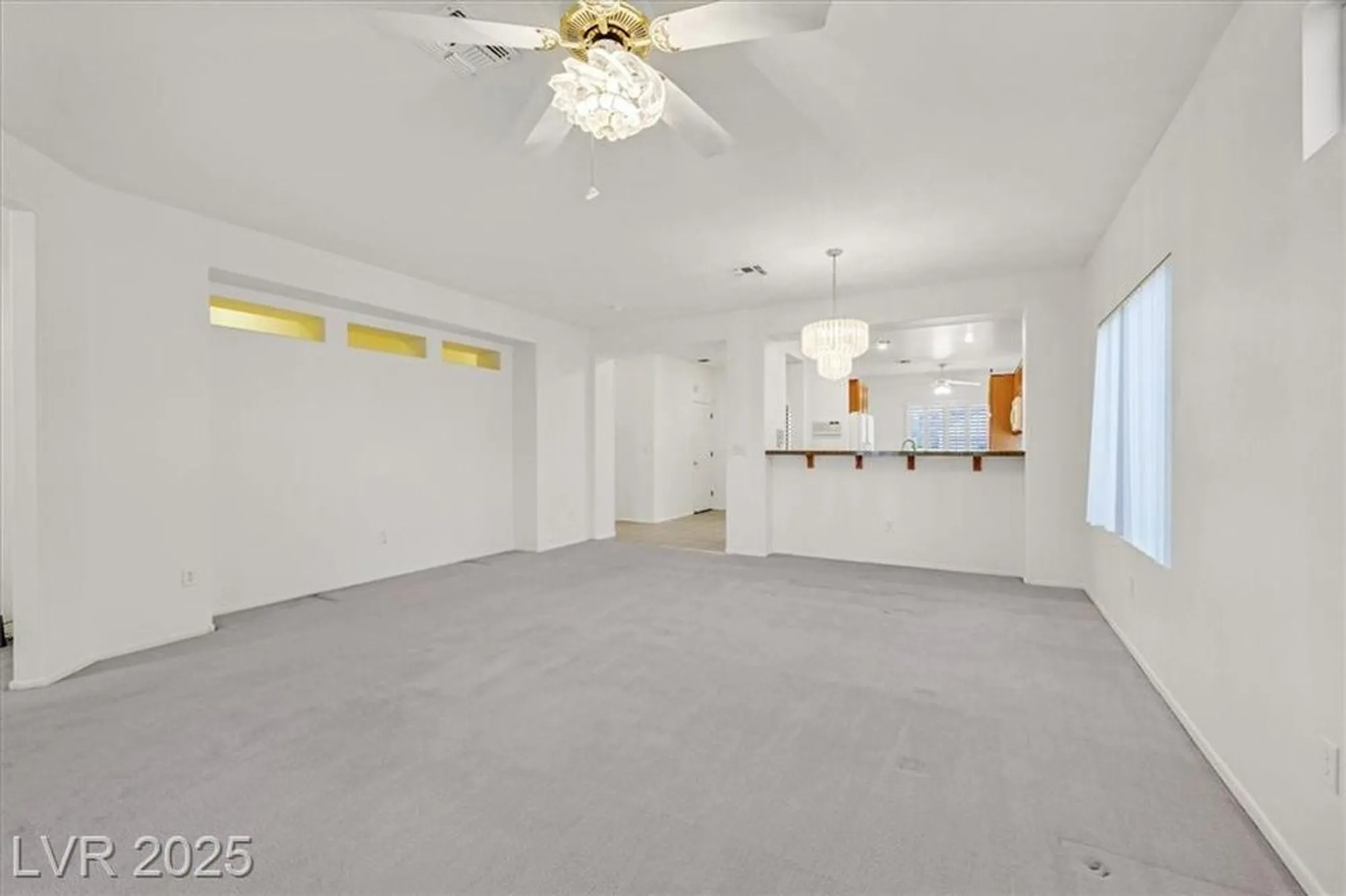 Property Slideshow image 13 of 53 | 580 cypress gardens pl, Henderson, NV, 89012