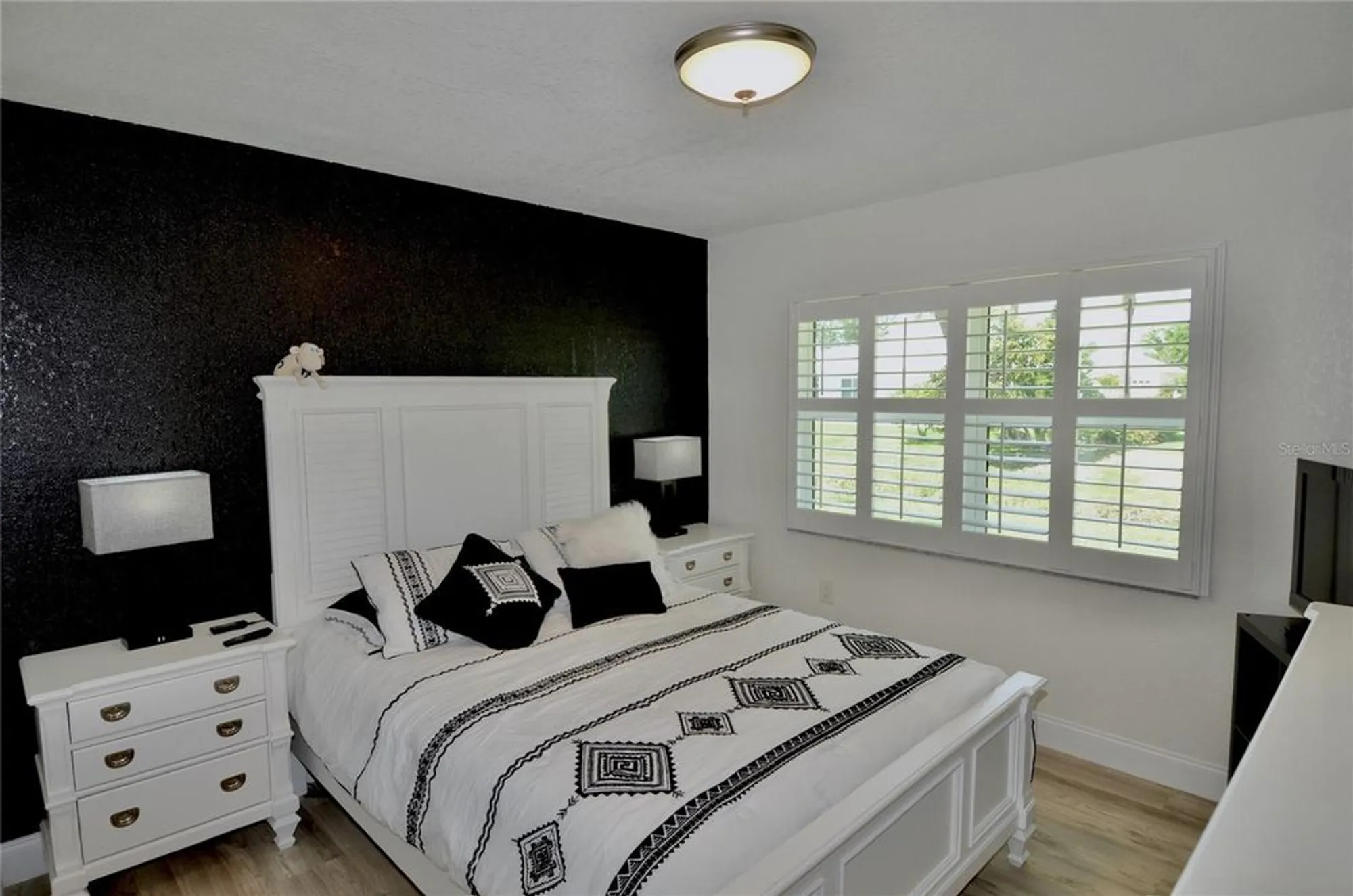 Property Slideshow image 10 of 77 | 611 paget dr, Venice, FL, 34293