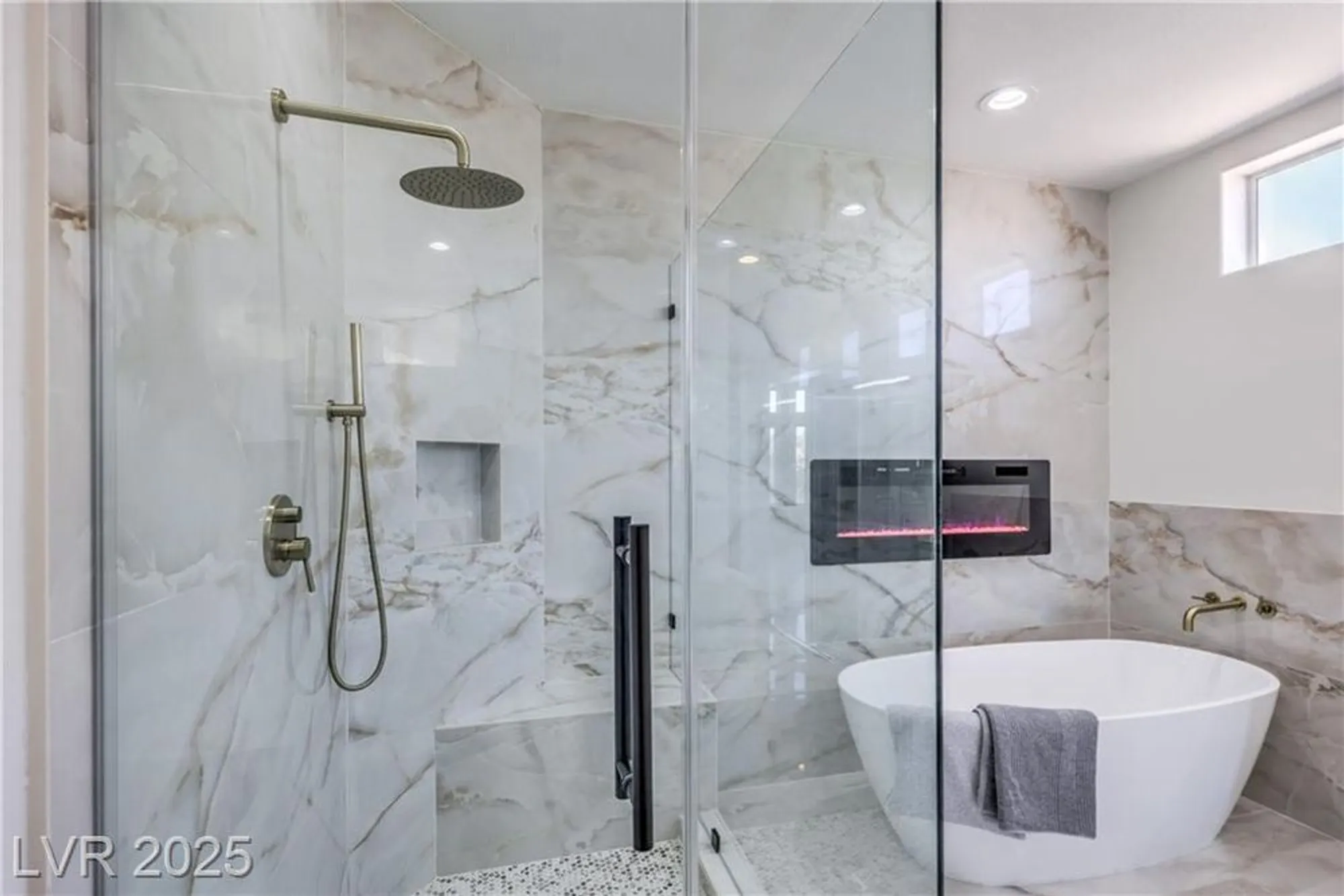 Property Slideshow image 19 of 34 | 3028 treesdale dr, Las Vegas, NV, 89134