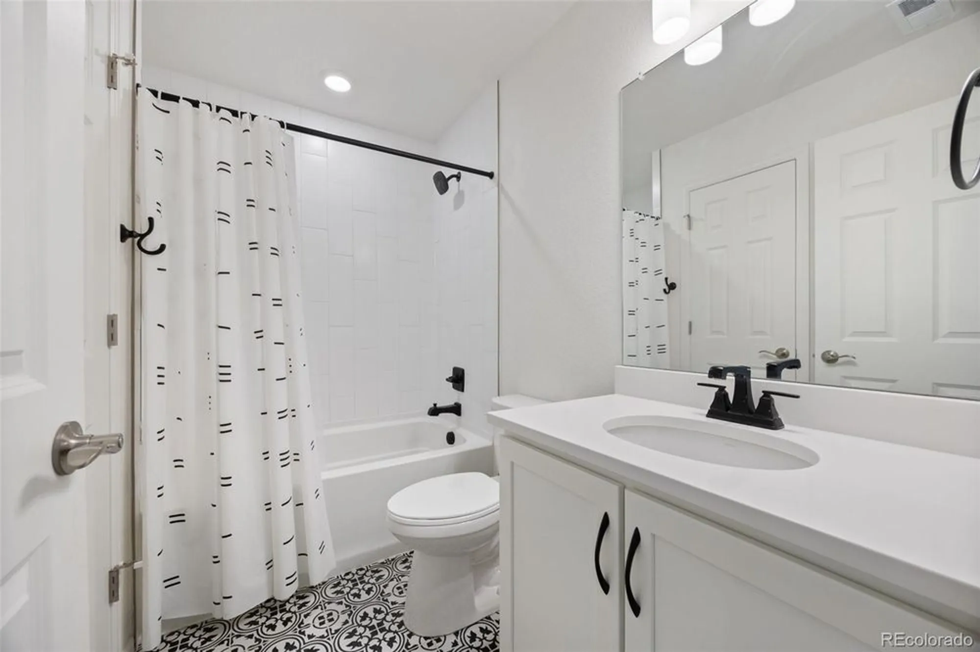 Property Slideshow image 29 of 44 | 5037 n quemoy st, Aurora, CO, 80019