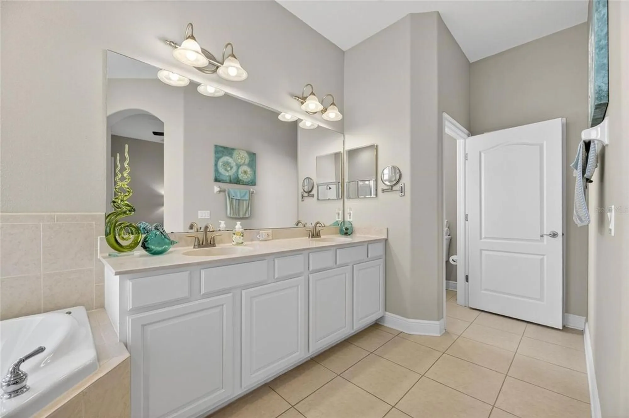 Property Slideshow image 50 of 97 | 413 manns harbor dr, Apollo Beach, FL, 33572