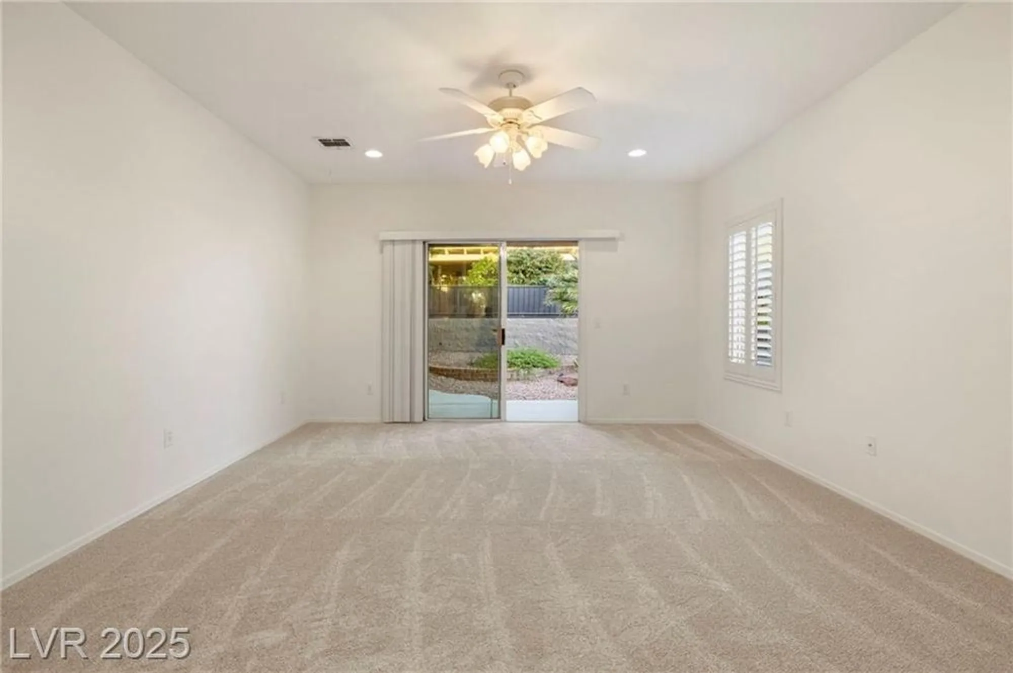 Property Slideshow image 12 of 62 | 2170 oliver springs st, Henderson, NV, 89052