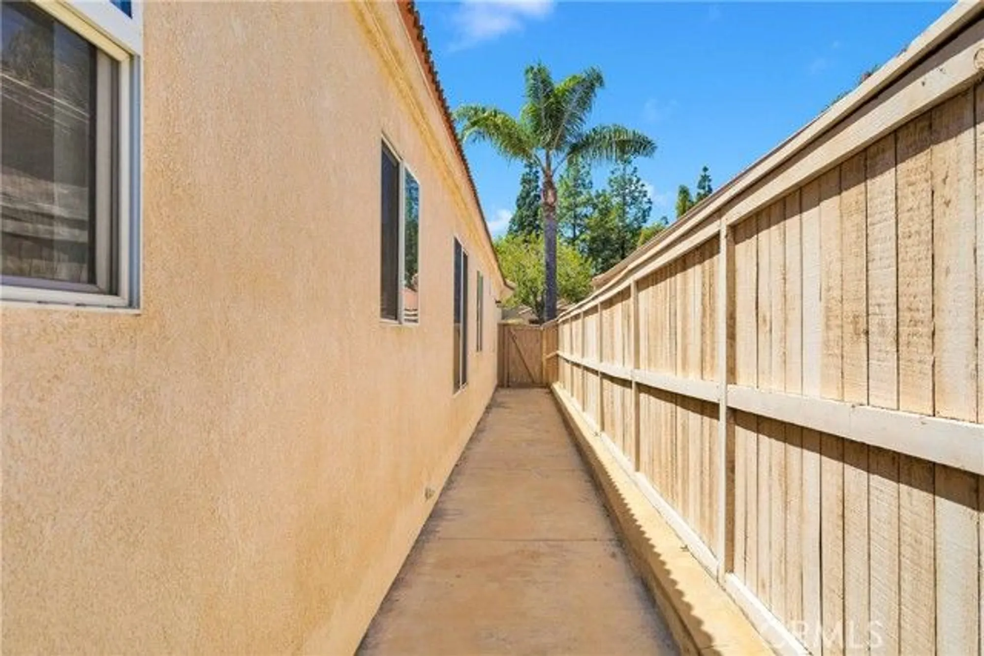 Property Slideshow image 29 of 42 | 40684 corte albara, Murrieta, CA, 92562