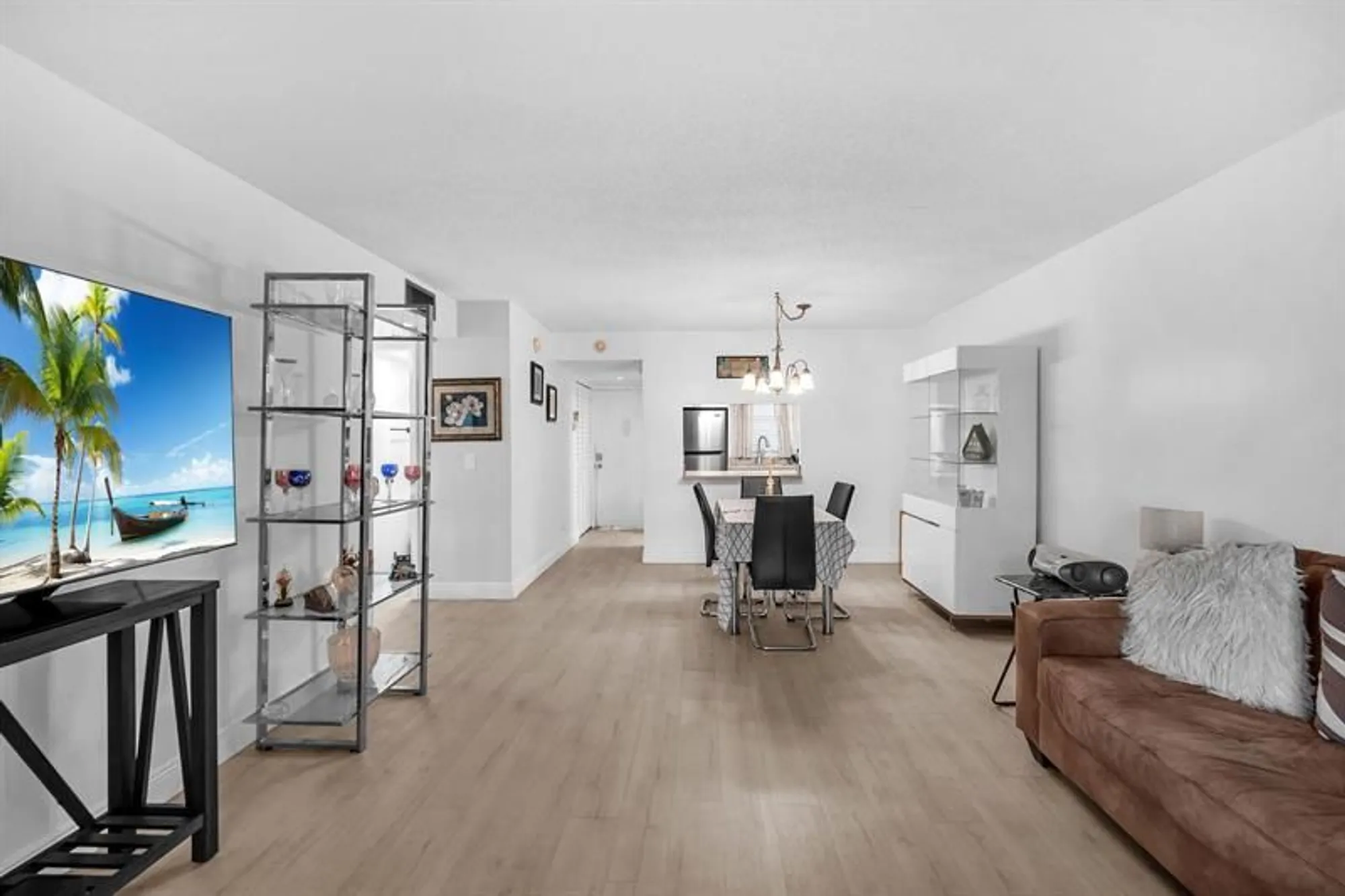 Property Slideshow image 22 of 33 | 12025 w greenway dr apt 104, Royal Palm Beach, FL, 33411